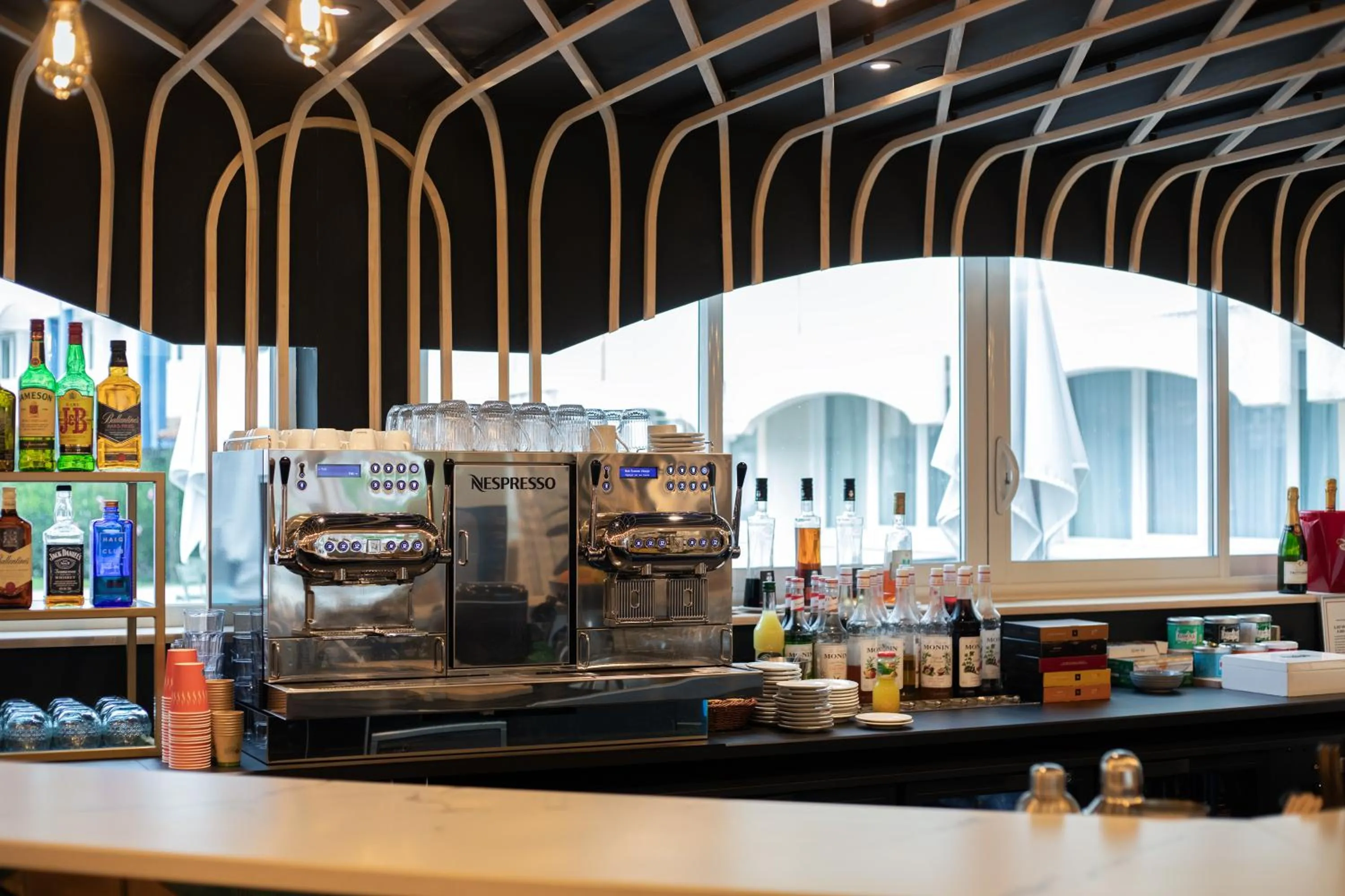 Restaurant/places to eat in Novotel Montpellier