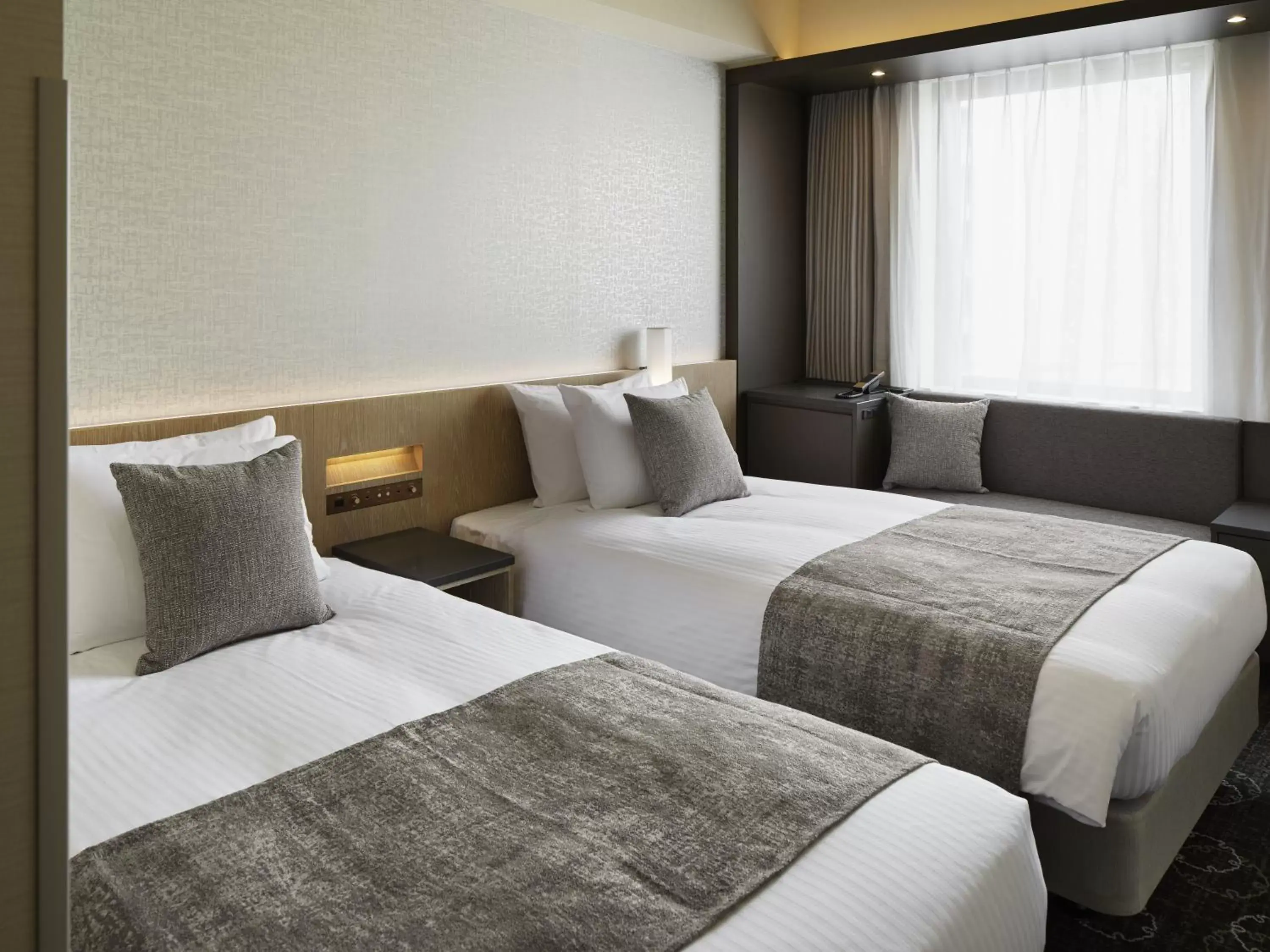 Photo of the whole room, Bed in Hotel JAL City Sapporo Nakajima Park