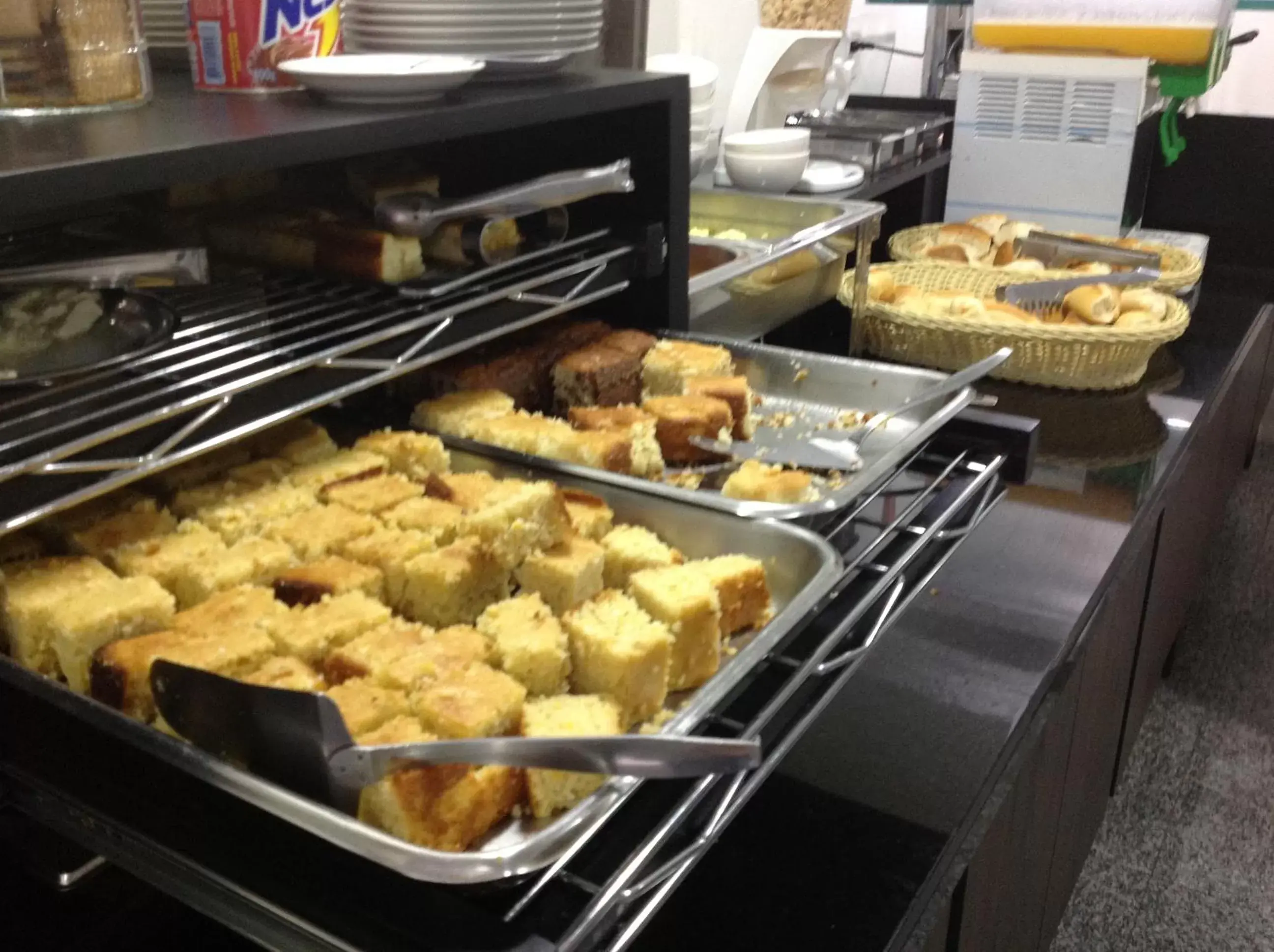 Buffet breakfast in Hotel America do Sul