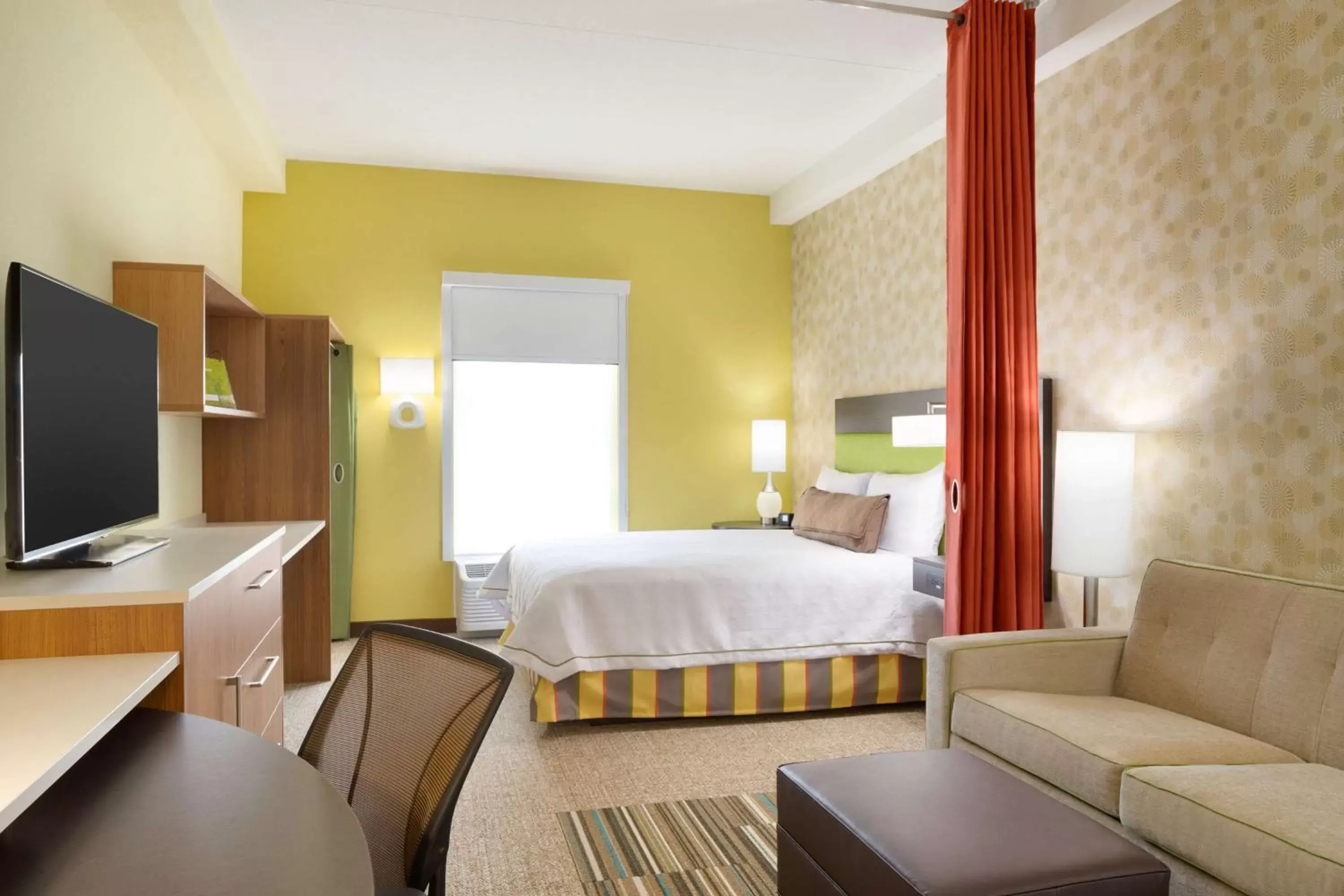 Queen Studio Suite - Hearing Access/Non-Smoking in Home2 Suites by Hilton Charlotte Airport Queen Studio Suite - Hearing Access/Non-Smoking in Home2 Suites by Hilton Charlotte Airport