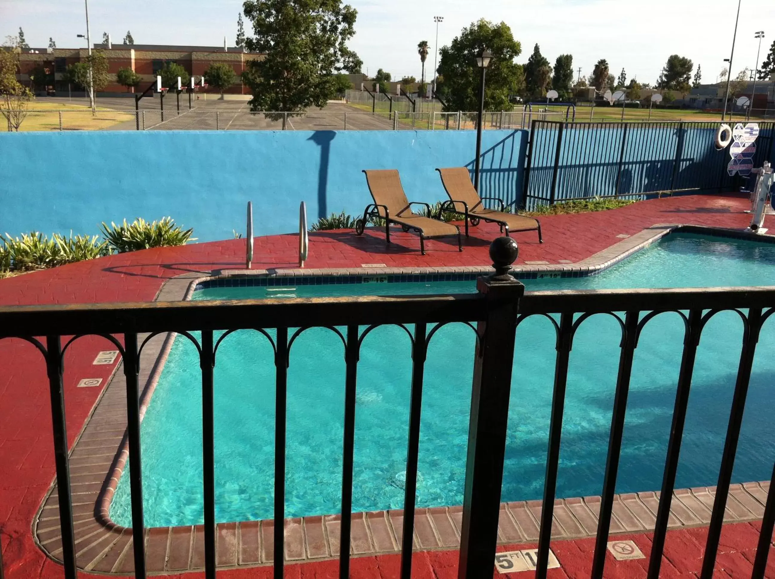 Swimming Pool in Best Western Plus - Anaheim Orange County Hotel