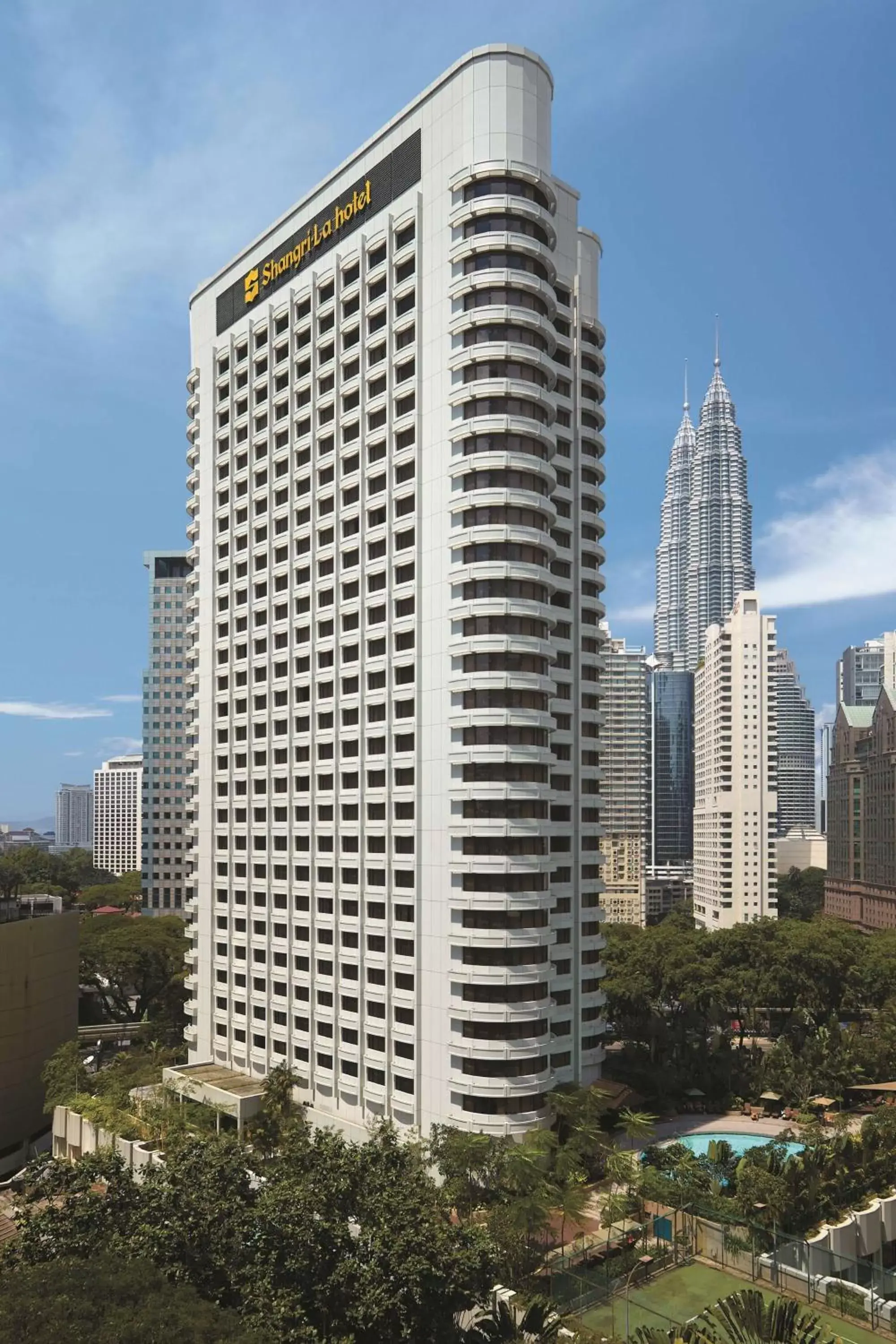 Property building in Shangri-La Kuala Lumpur Property building in Shangri-La Kuala Lumpur