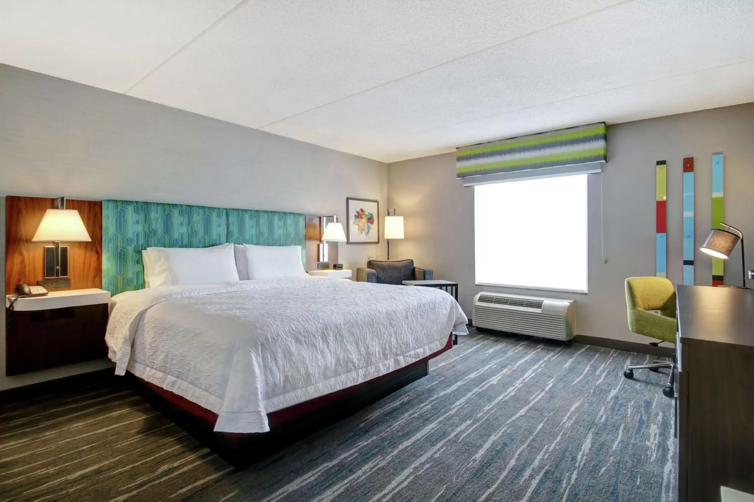 Bed in Hampton Inn By Hilton & Suites Guelph, Ontario, Canada
