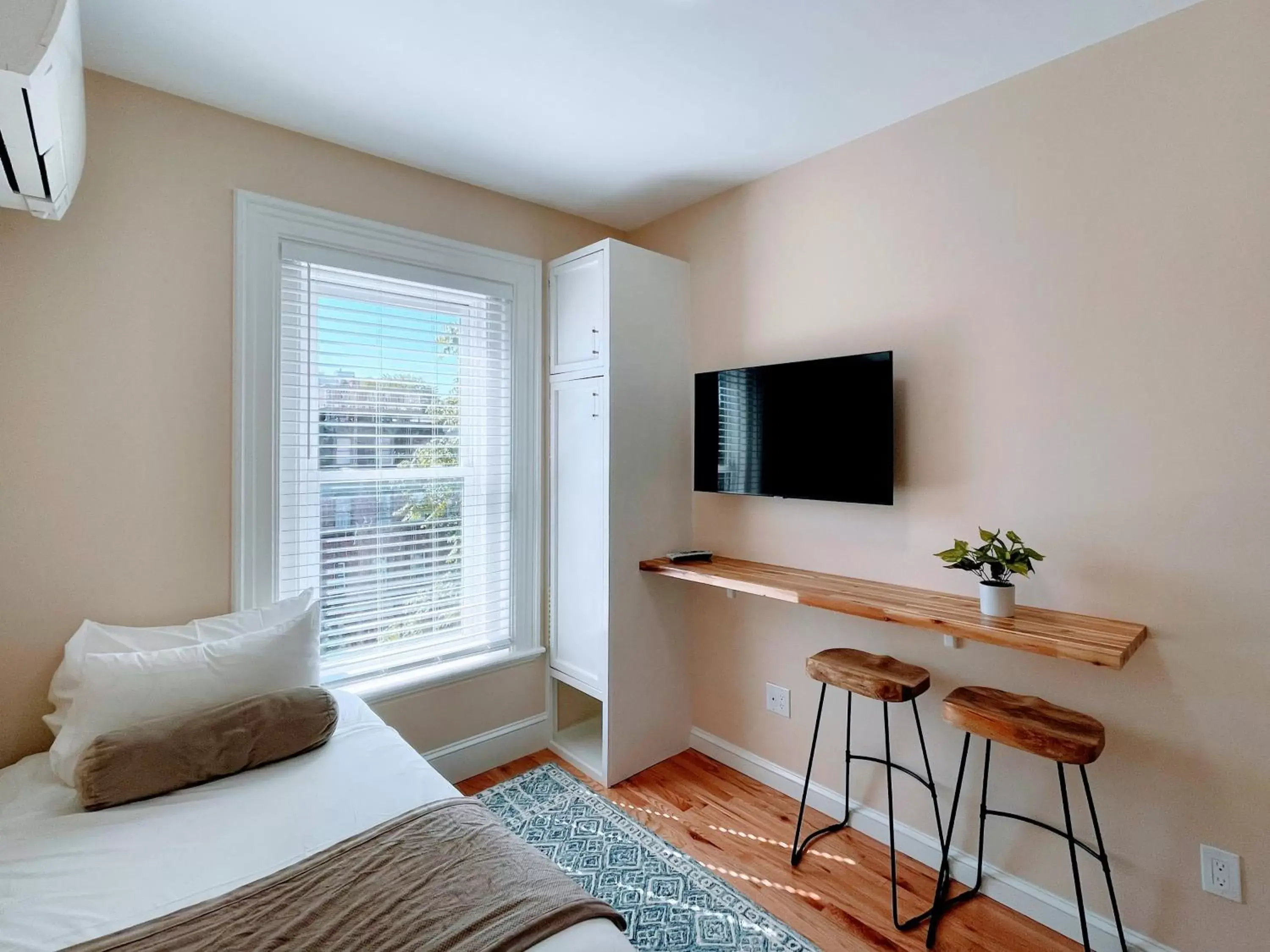 TV/Entertainment Center in Copley House