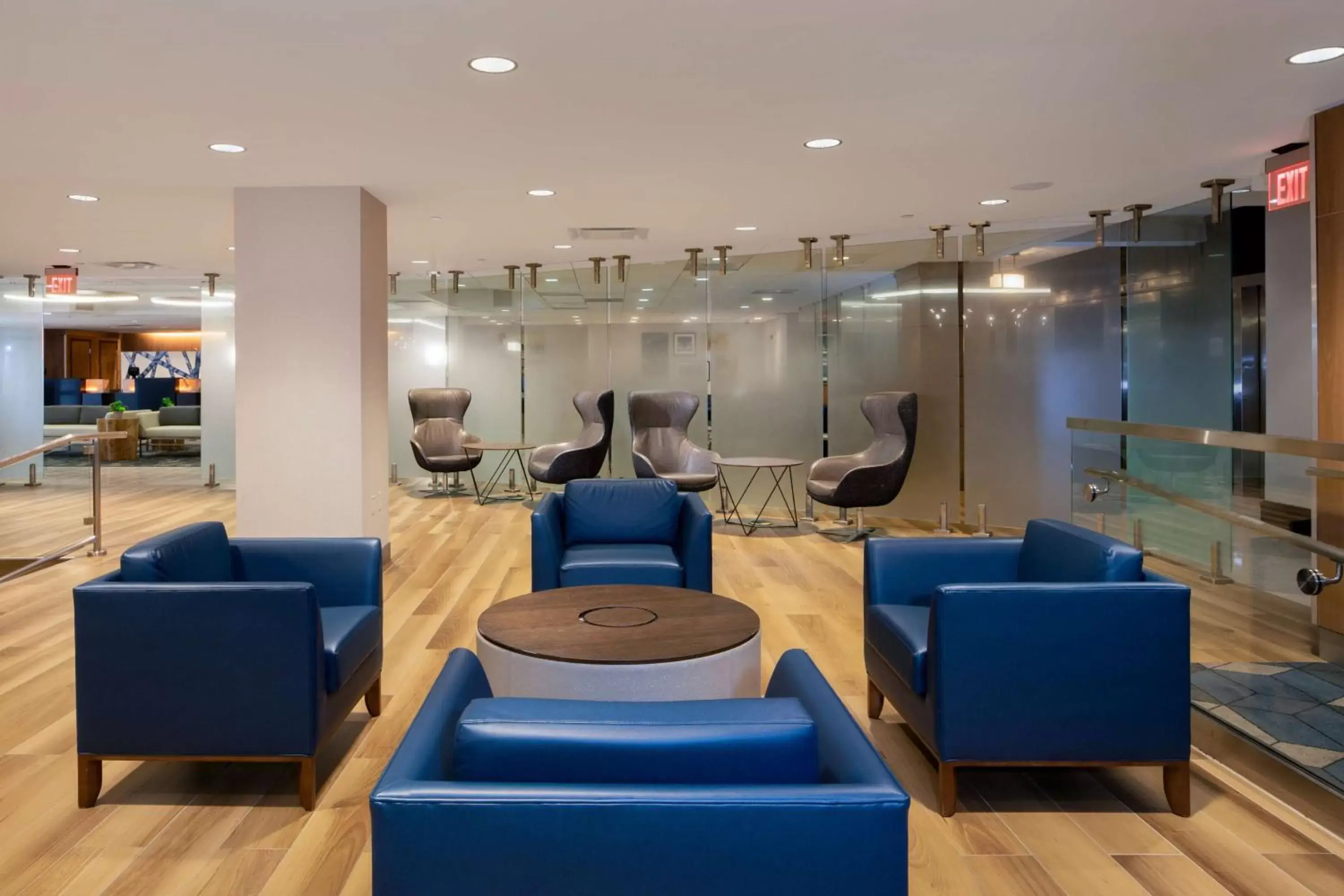 Lobby or reception in DoubleTree by Hilton Hotel & Suites Pittsburgh Downtown Lobby or reception in DoubleTree by Hilton Hotel & Suites Pittsburgh Downtown