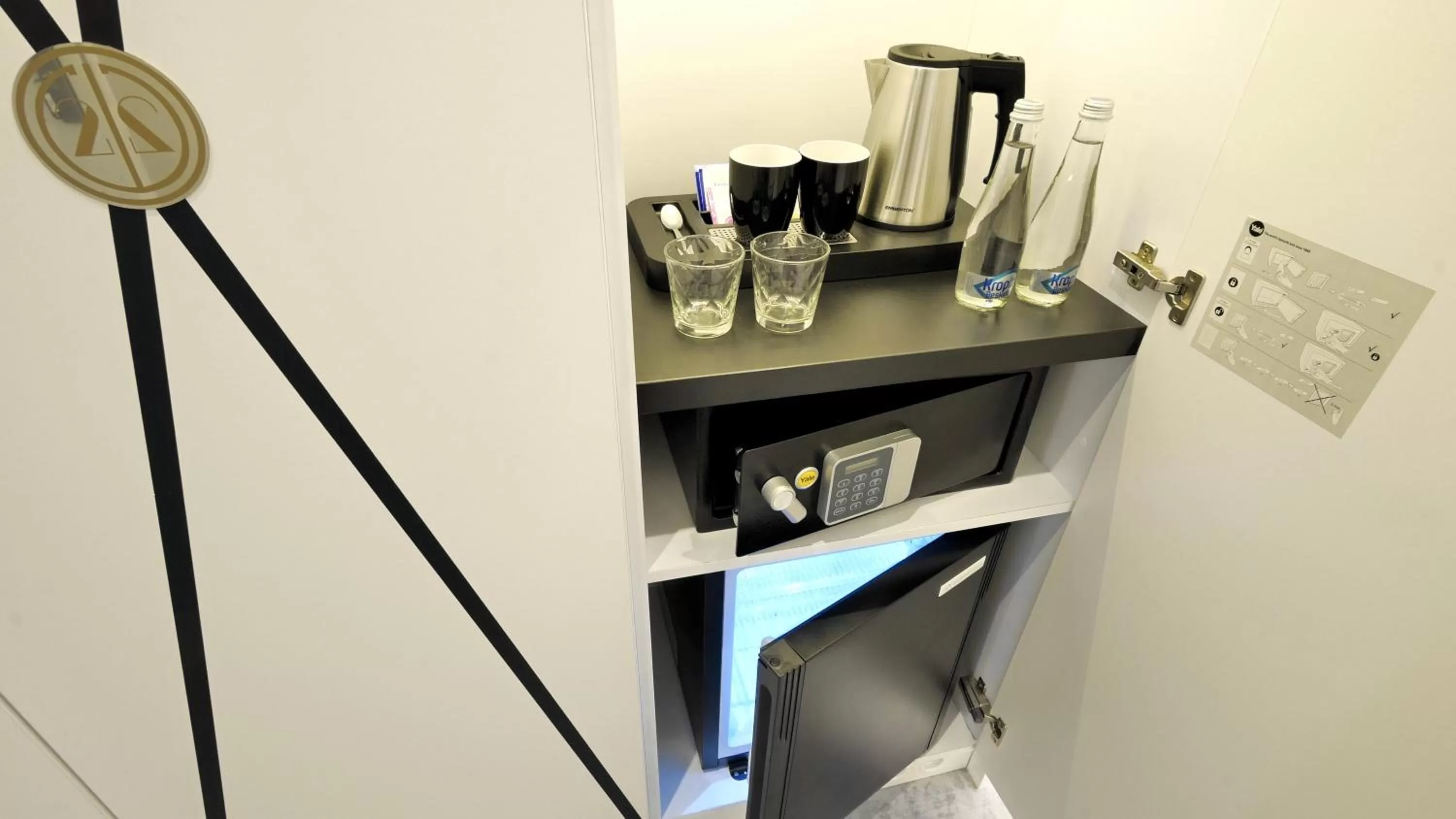 Coffee/tea facilities in SZEWSKA 22 BOUTIQUE