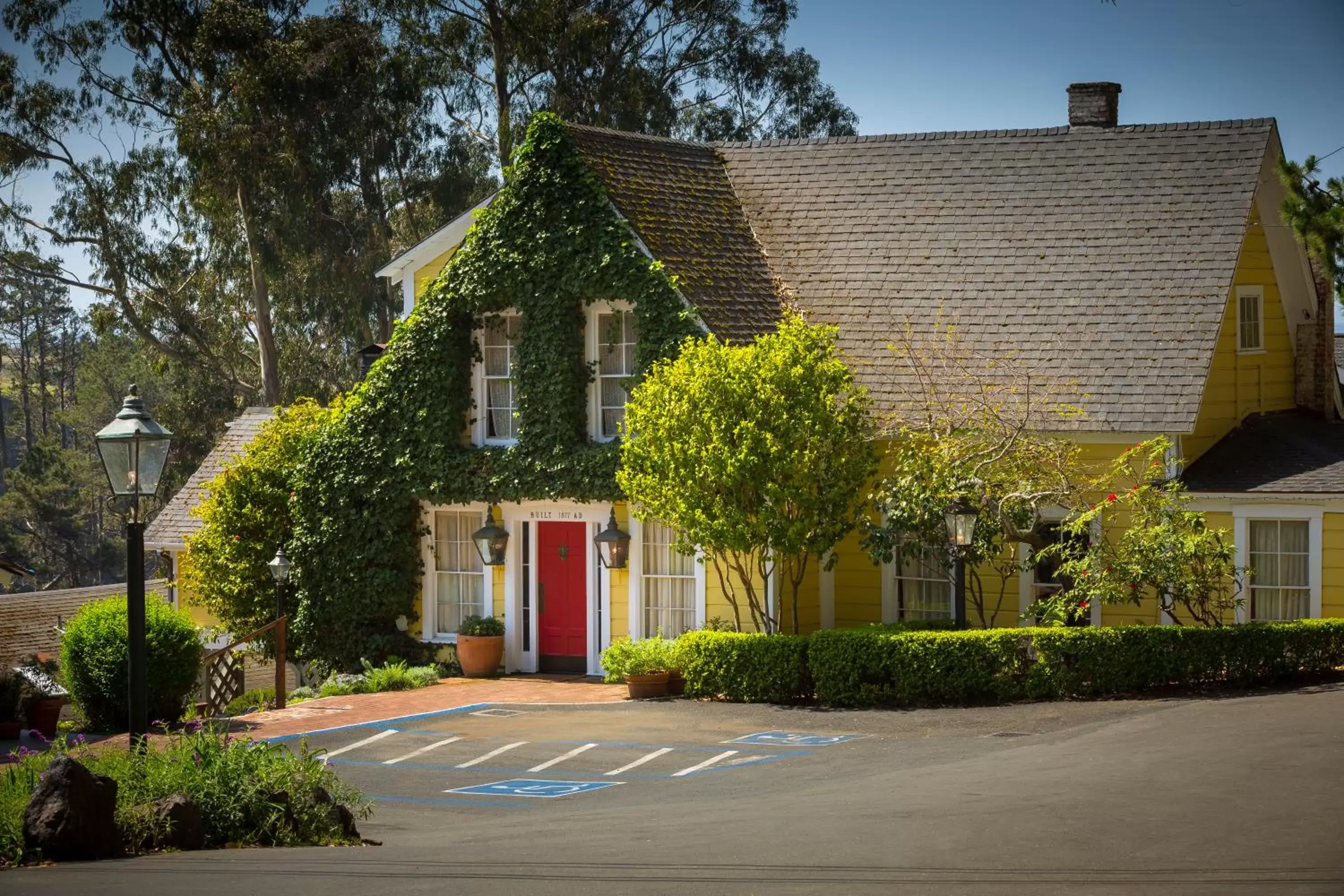 Property building, Facade/Entrance in Heritage House Resort & Spa