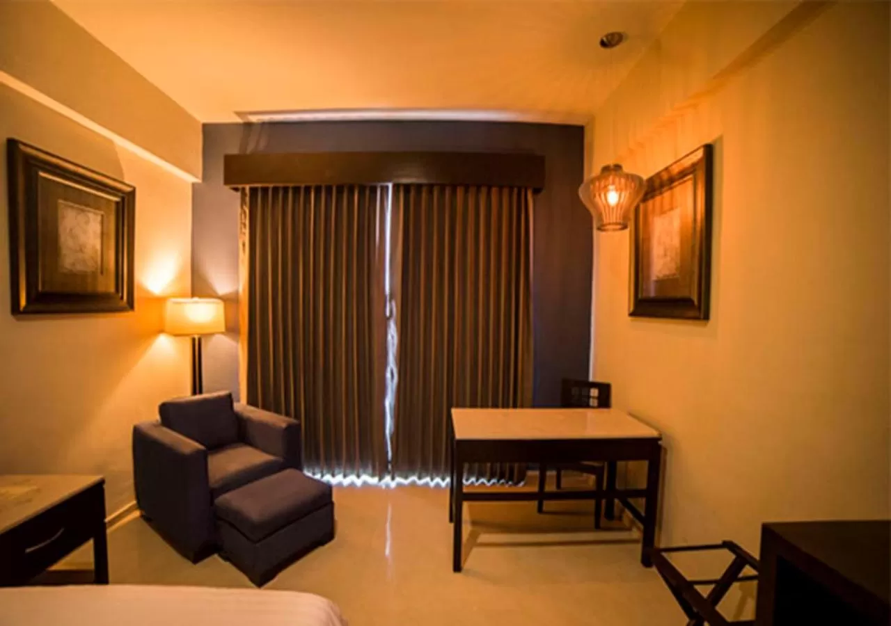 Bedroom, Bed in Hotel Grand Marlon