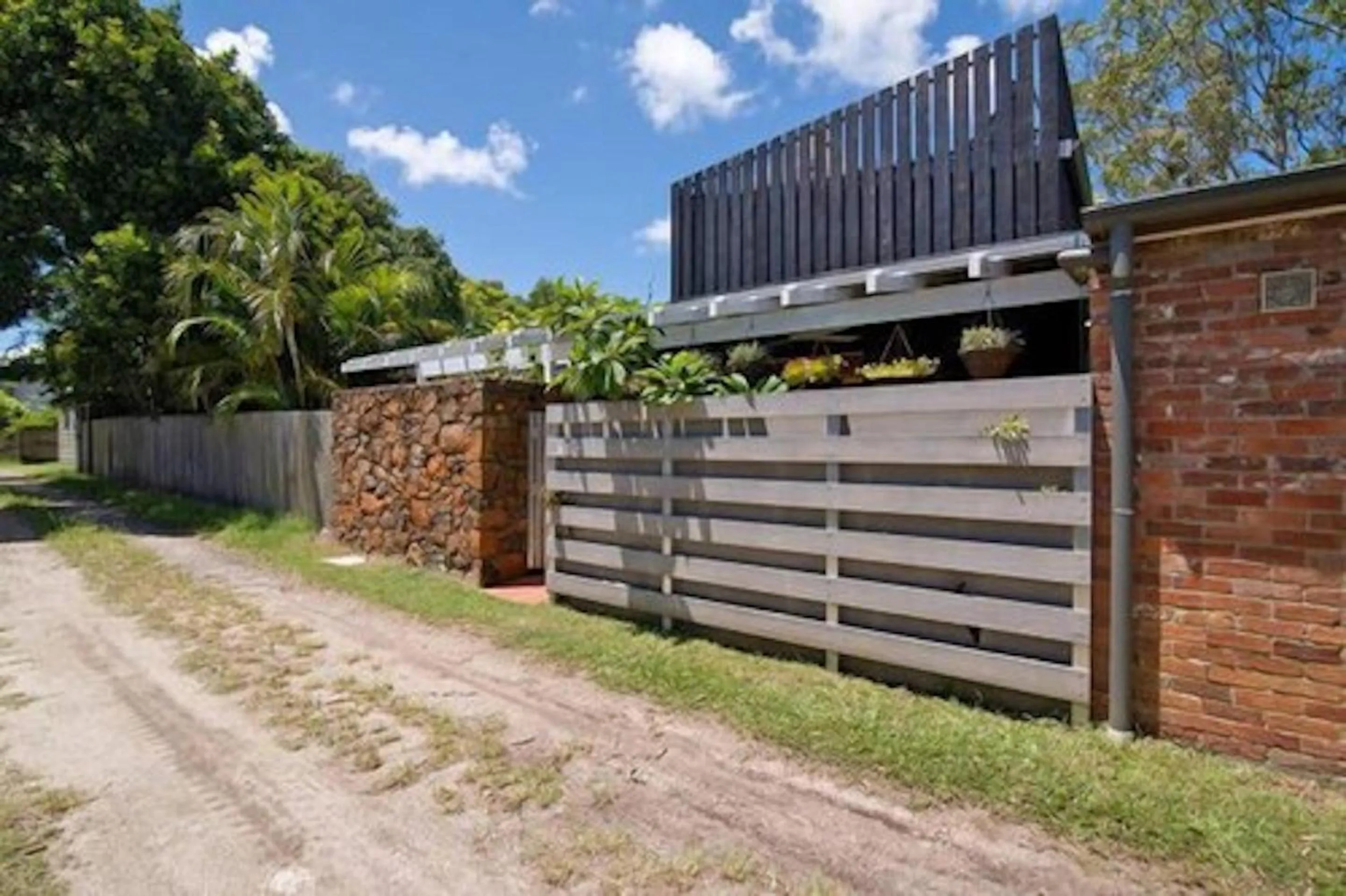 Property building in Buhwi Bira Byron Bay - Studio