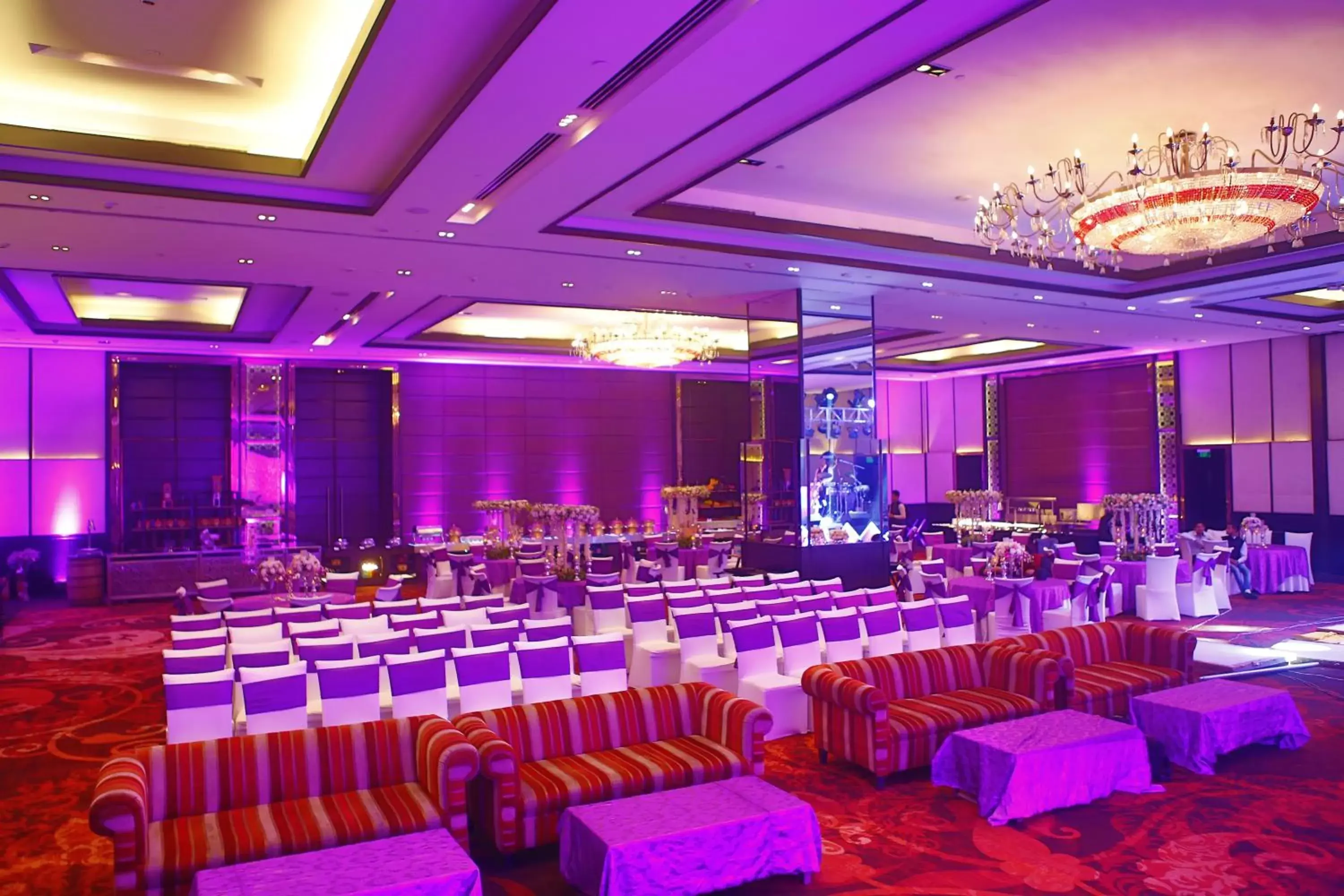 Banquet/Function facilities, Restaurant/Places to Eat in Crowne Plaza New Delhi Rohini, an IHG Hotel