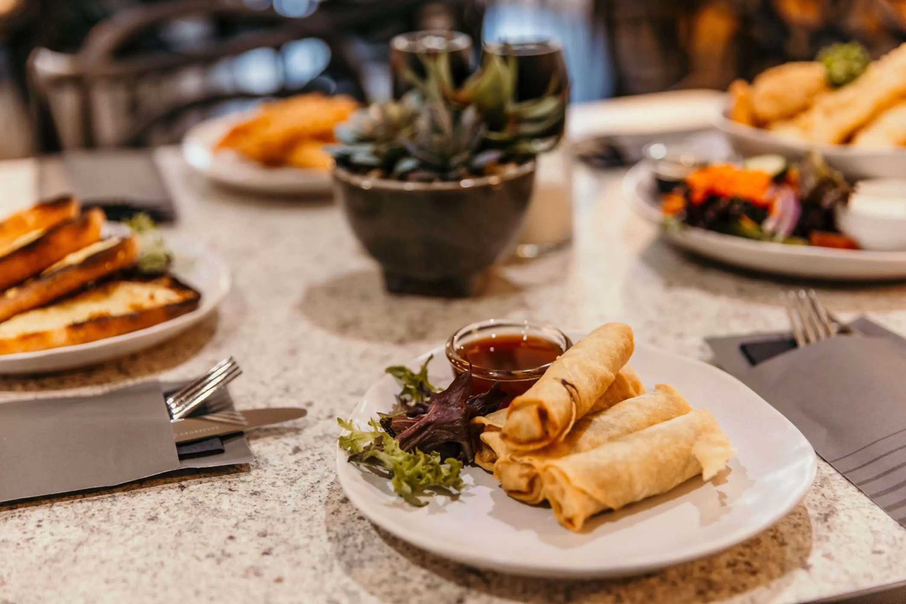 Restaurant/places to eat in Outback Motel Mt Isa