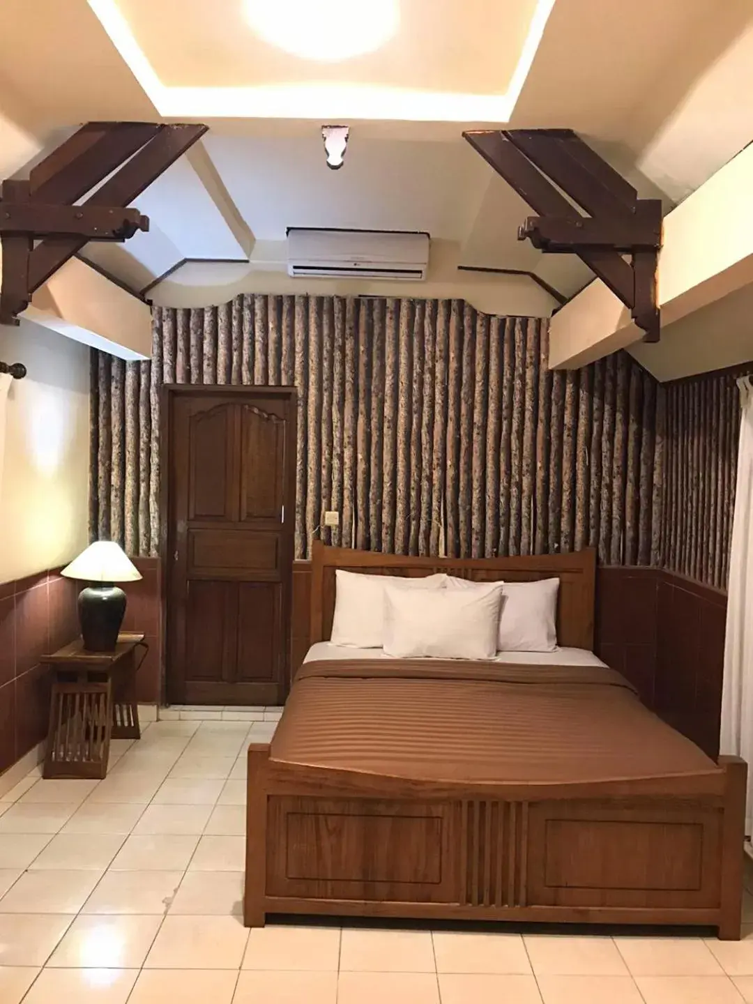 Bed in Pande Permai Bungalows