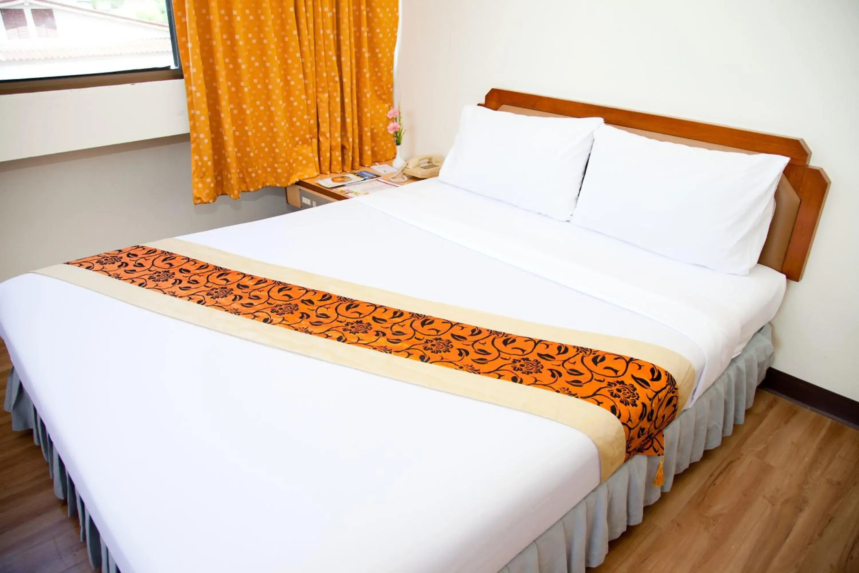 Bed in Thumrin Hotel