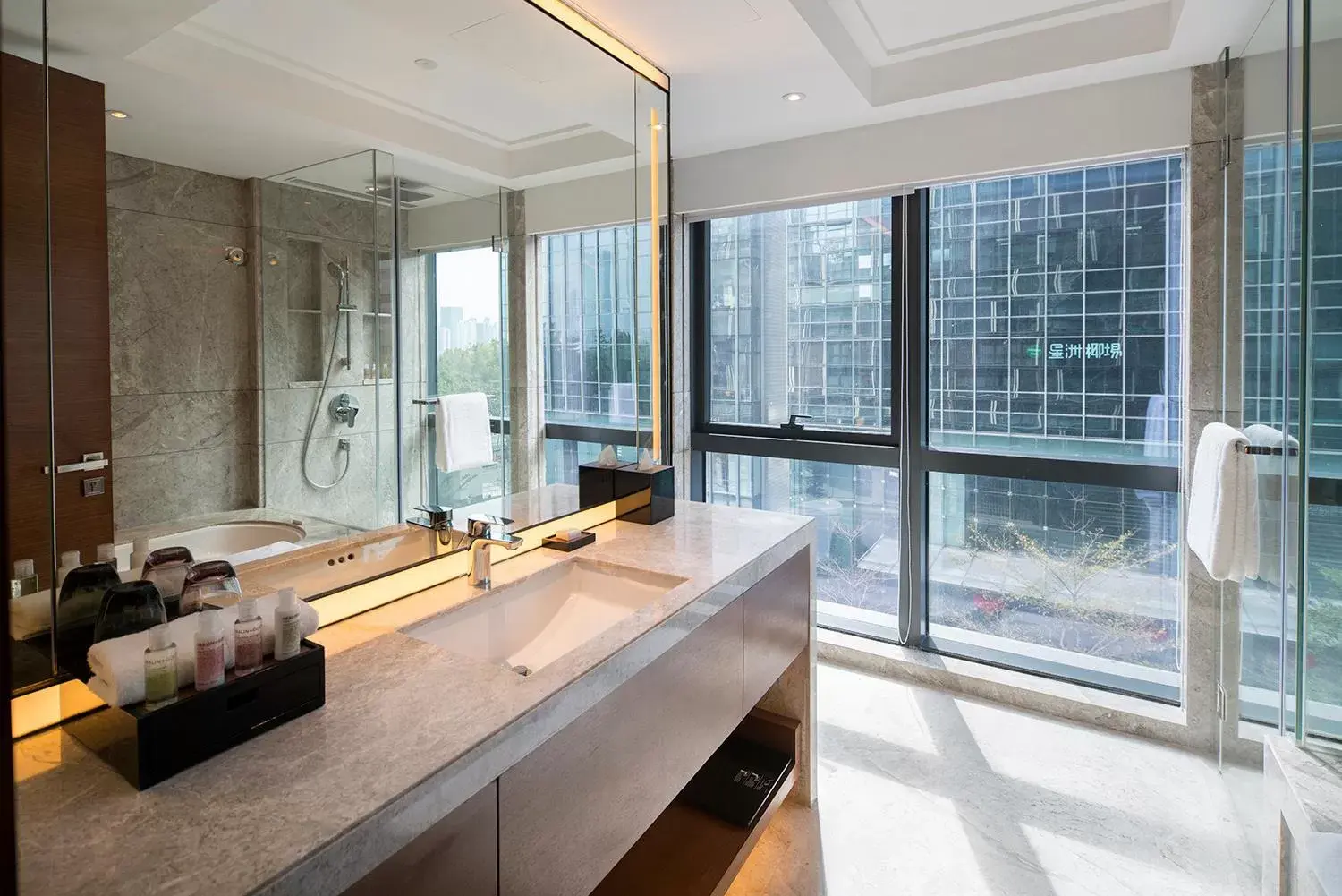 Bathroom in Fraser Suites Shenzhen