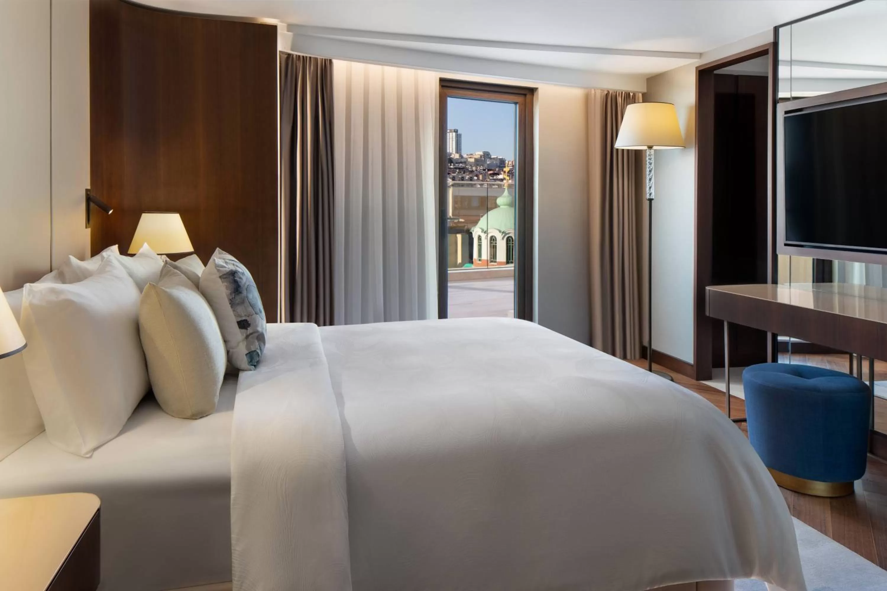 Photo of the whole room, Bed in JW Marriott Istanbul Bosphorus