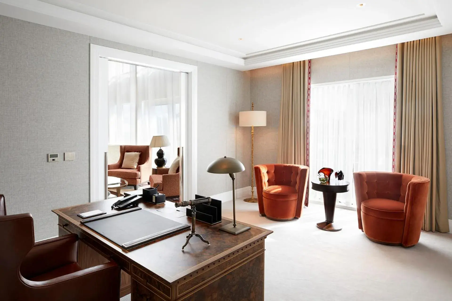 Area and facilities, Seating Area in Four Seasons Hotel London at Ten Trinity Square