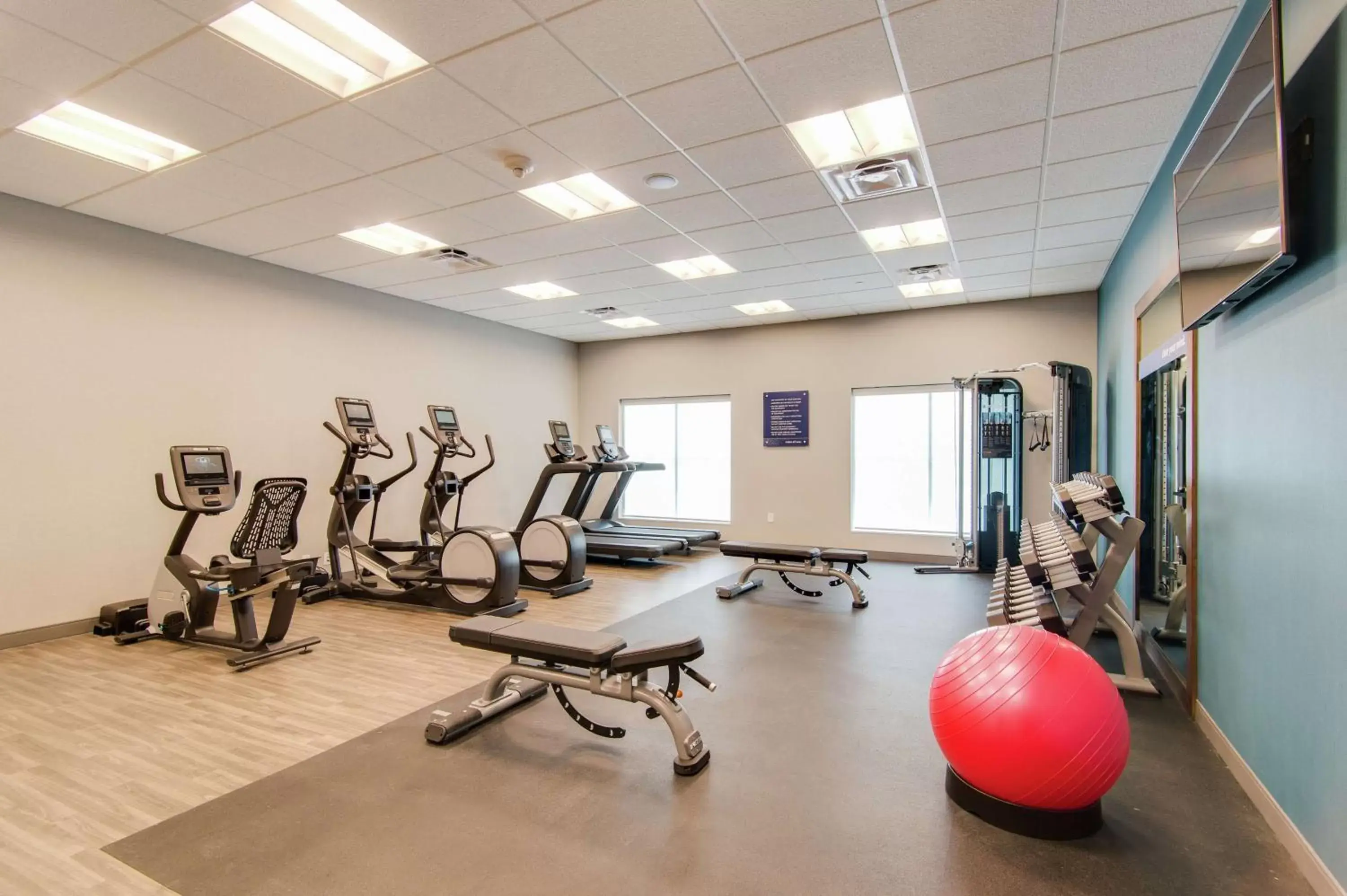 Fitness centre/facilities in Hampton Inn & Suites by Hilton Nashville North Skyline Fitness centre/facilities in Hampton Inn & Suites by Hilton Nashville North Skyline