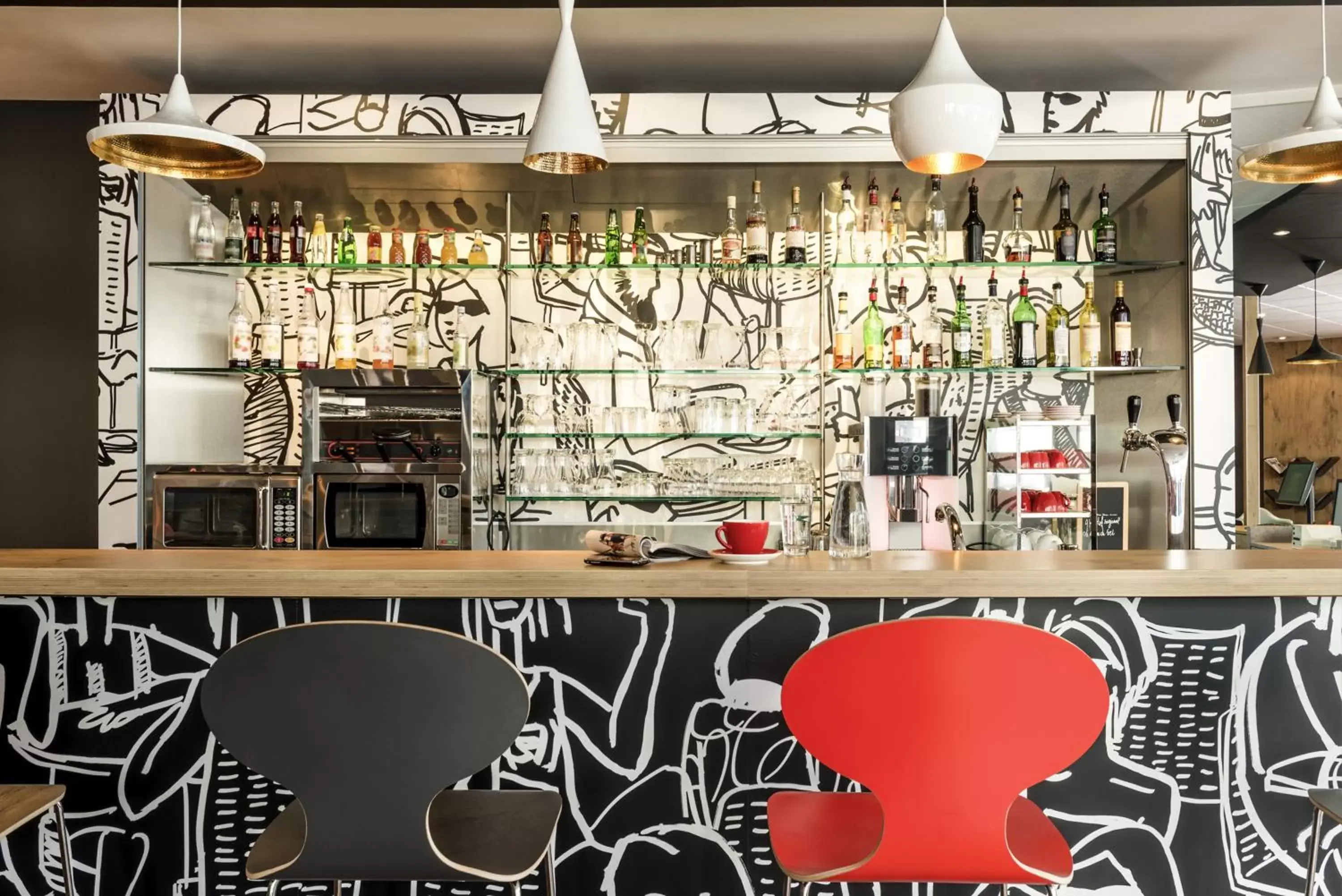 Restaurant/places to eat, Lounge/Bar in ibis Bordeaux Centre Bastide