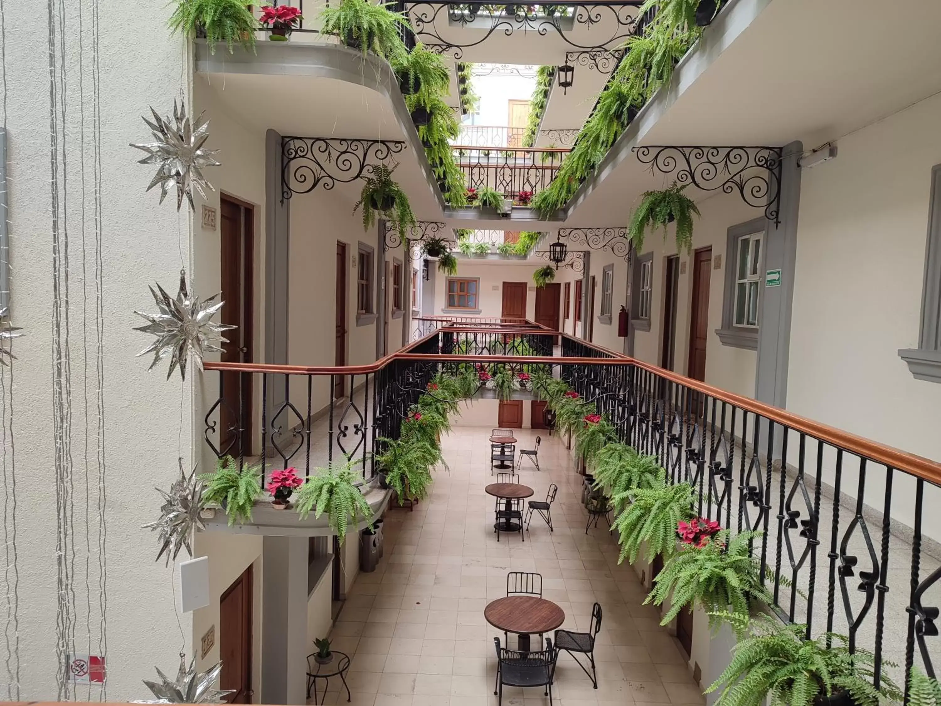 Inner courtyard view in Hotel Marques Del Valle