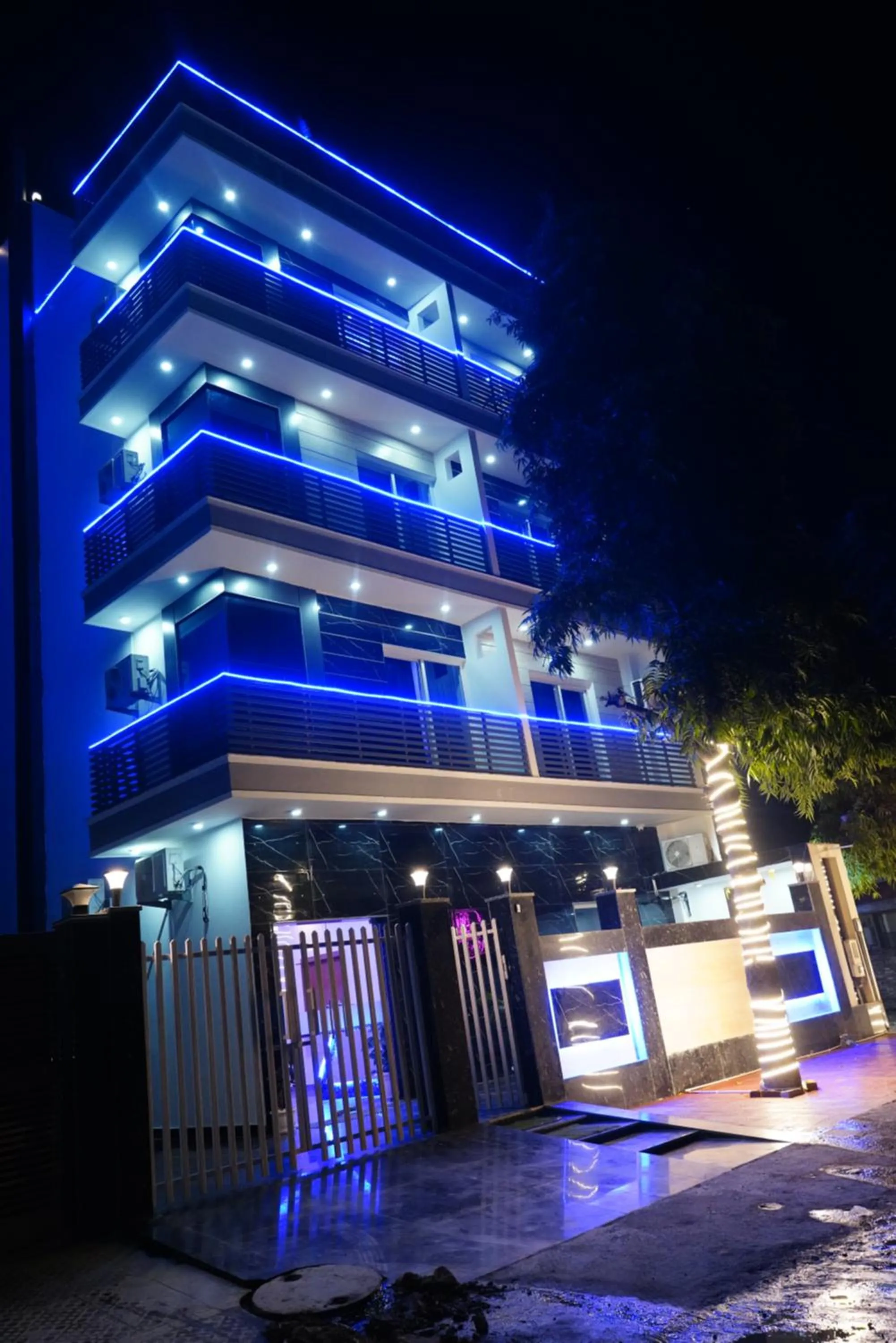 Property building in ExpoMart Inn