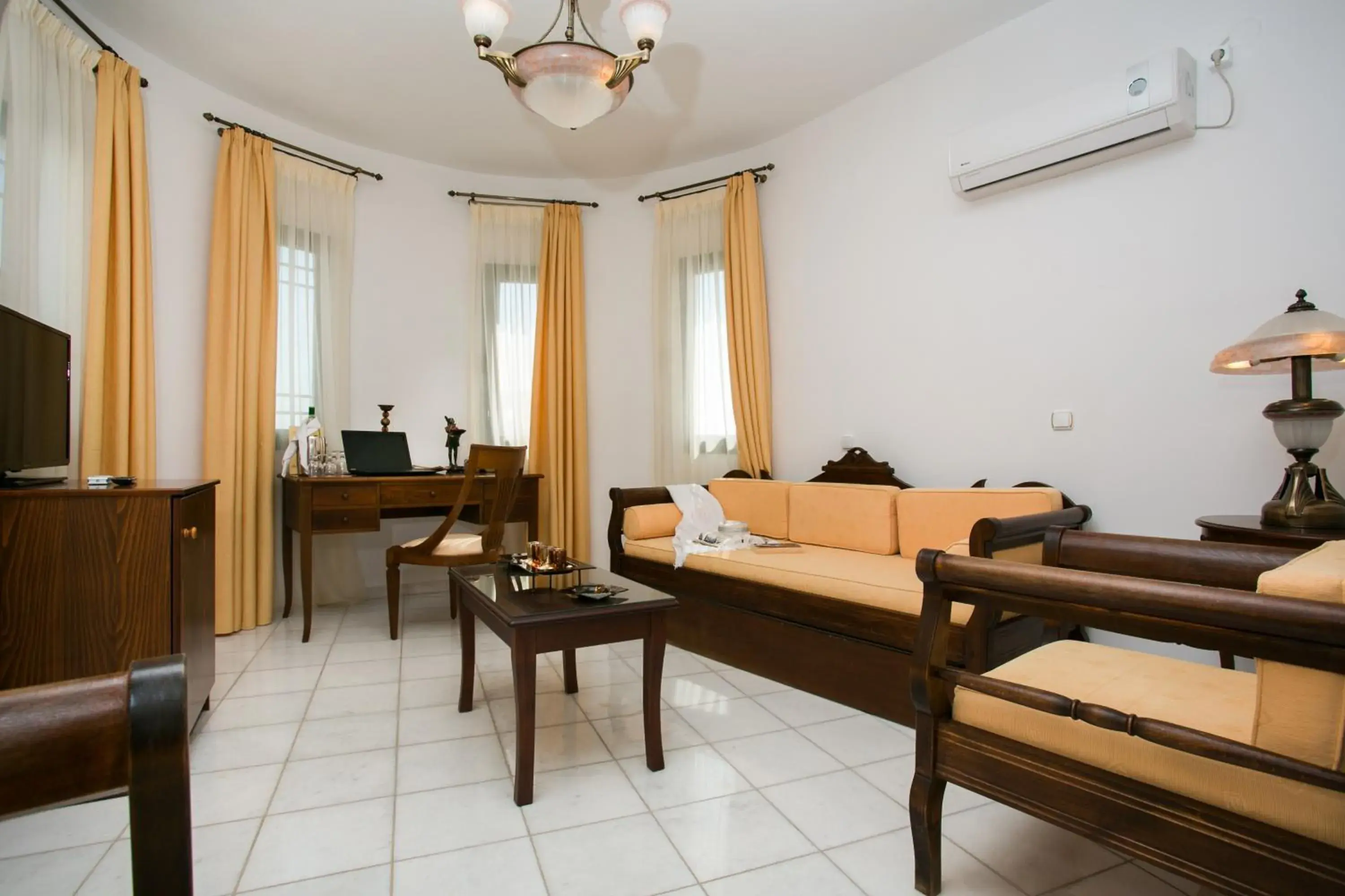 Living room, Room Photo in Asteras Paradise Hotel
