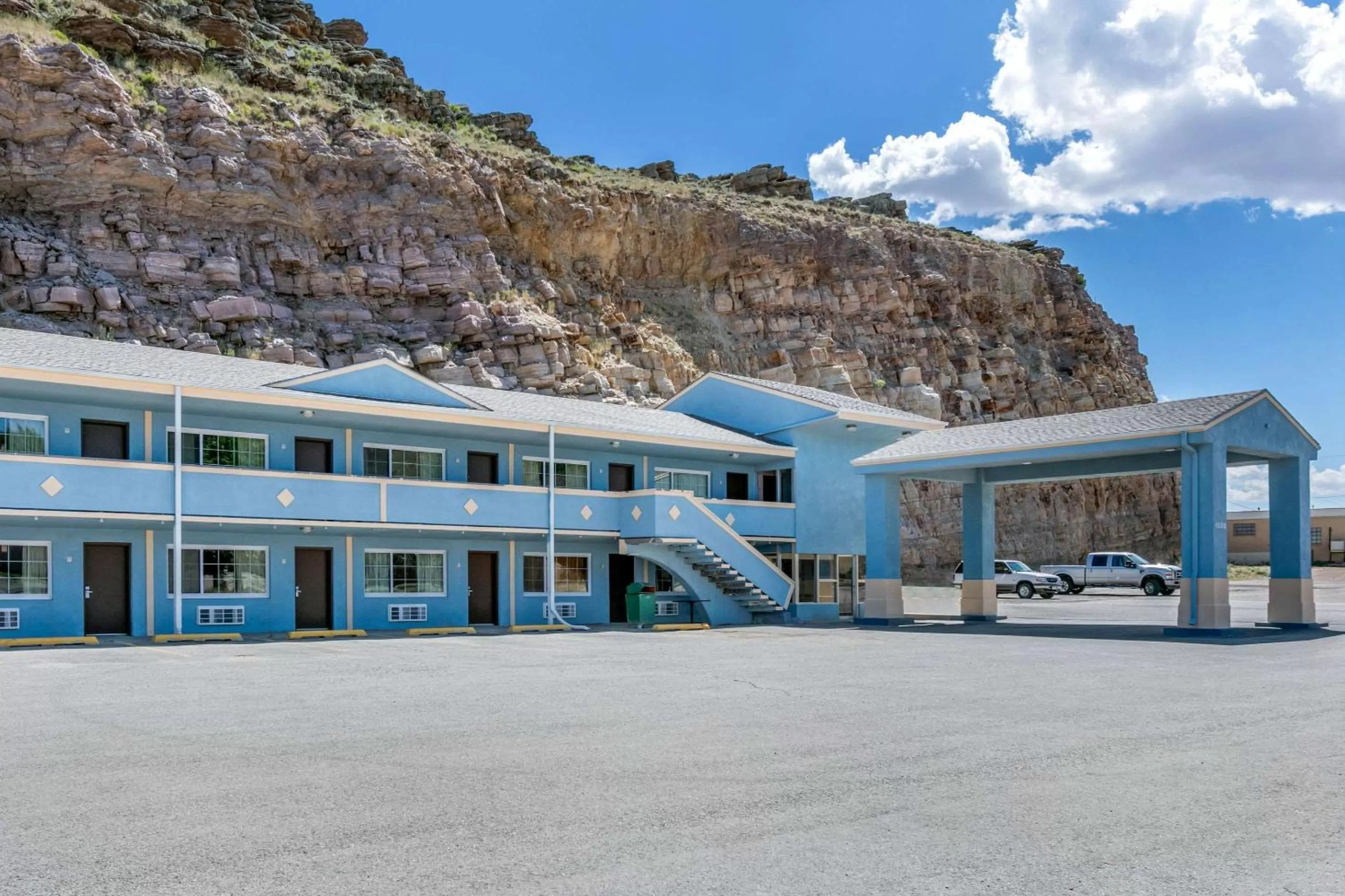 Property building in Rodeway Inn Rawlins