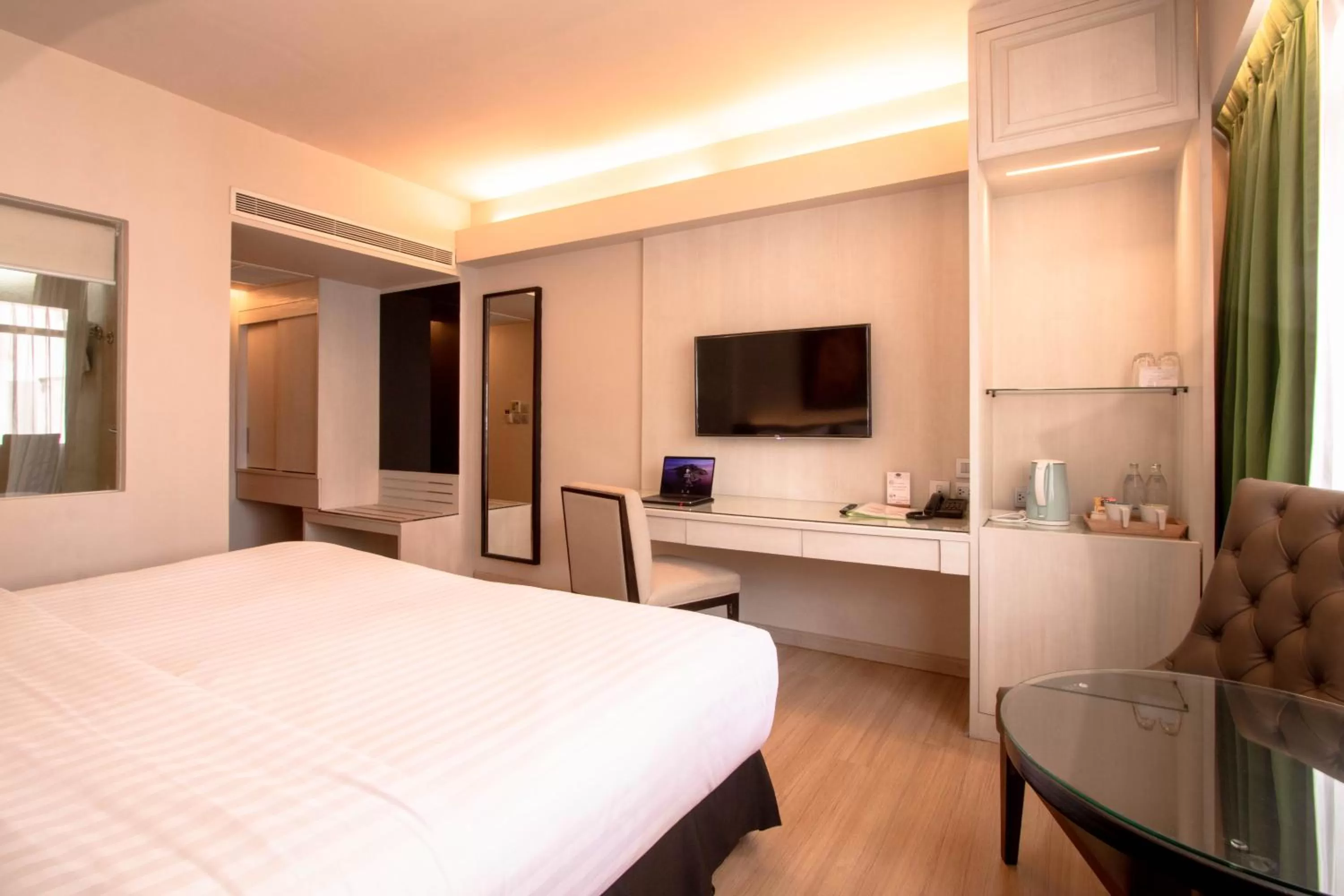 TV and multimedia, Bed in The Residence Rajtaevee Hotel