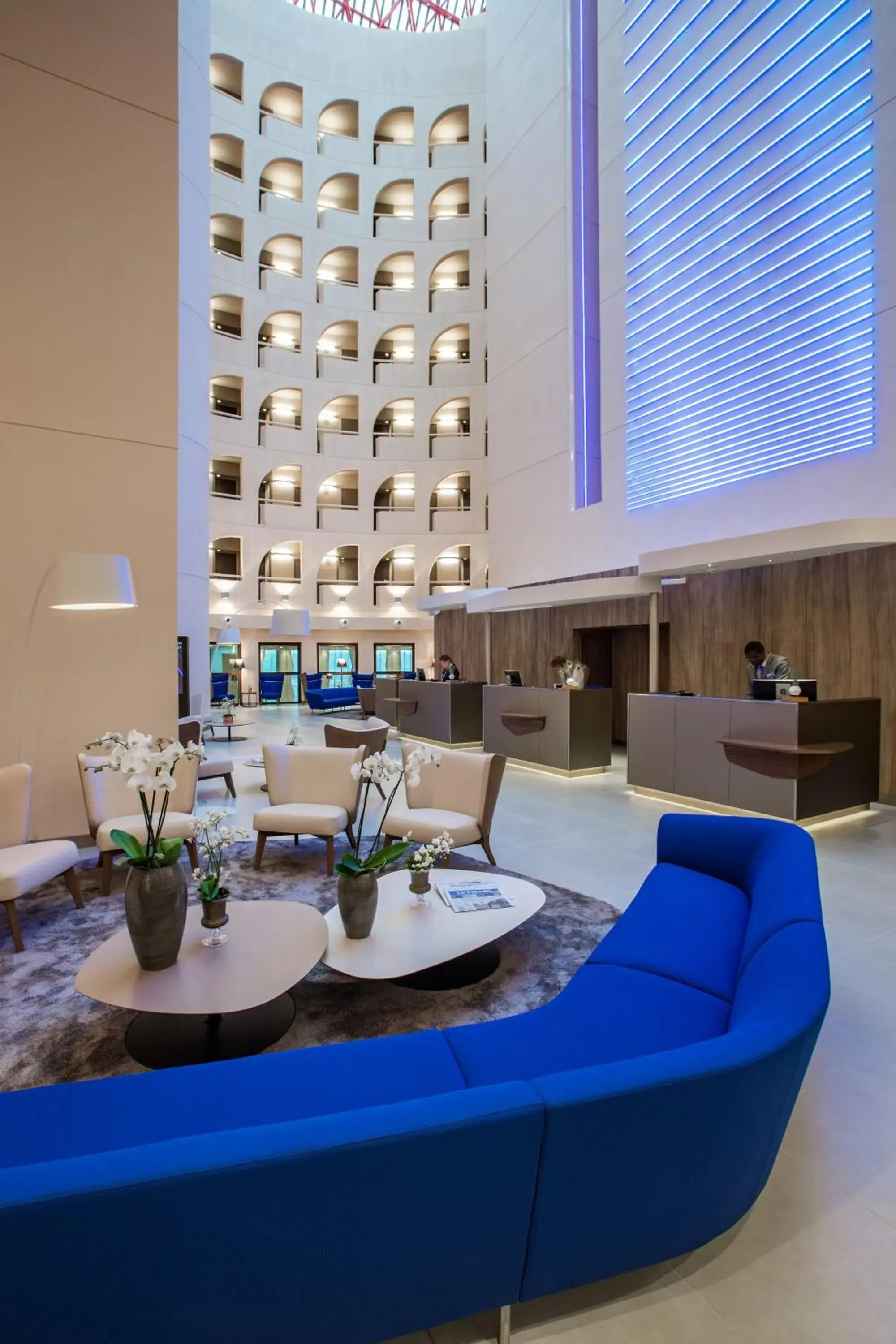 Lobby or reception, Restaurant/Places to Eat in Radisson Blu Hotel, Lyon