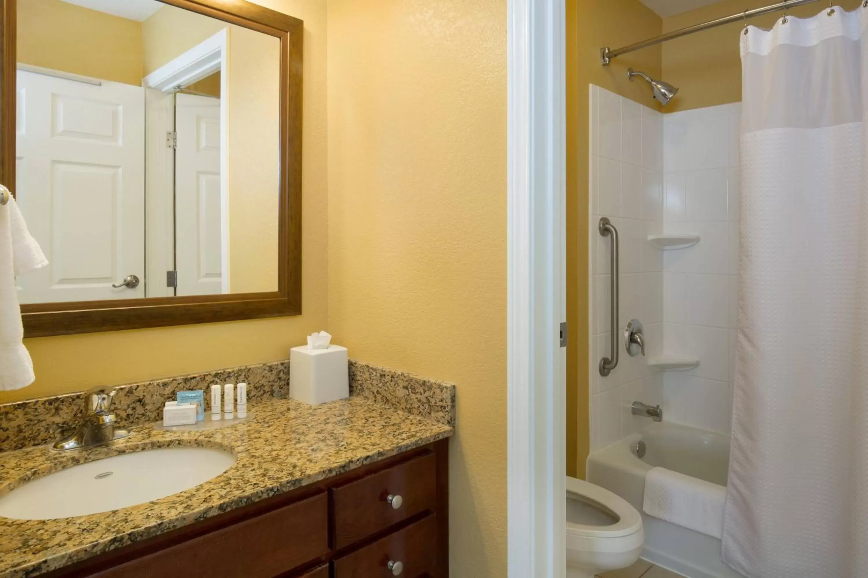 Bathroom in TownePlace Suites Pocatello