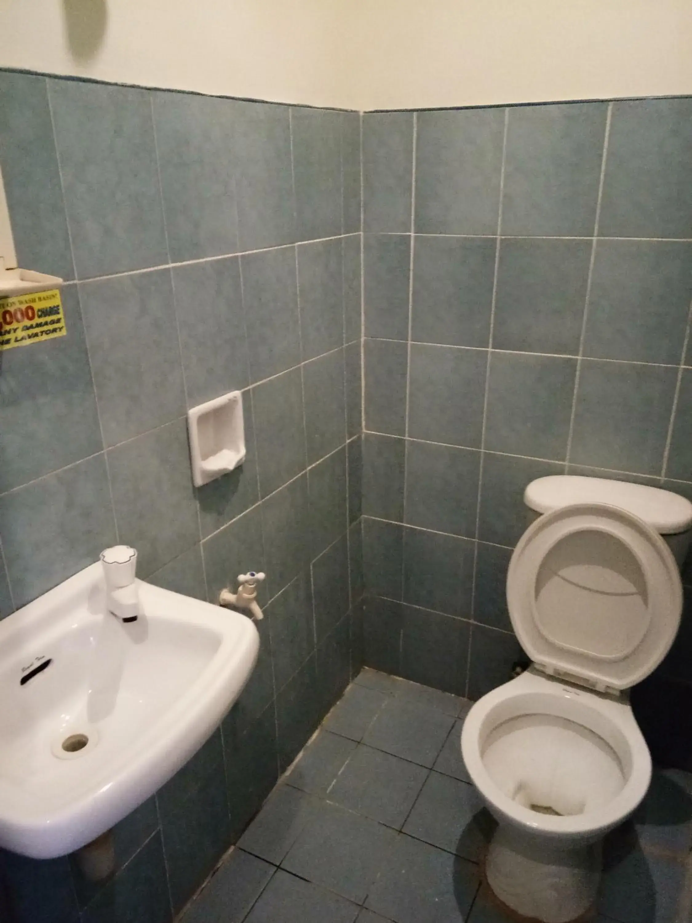 Bathroom in Anthurium Inn