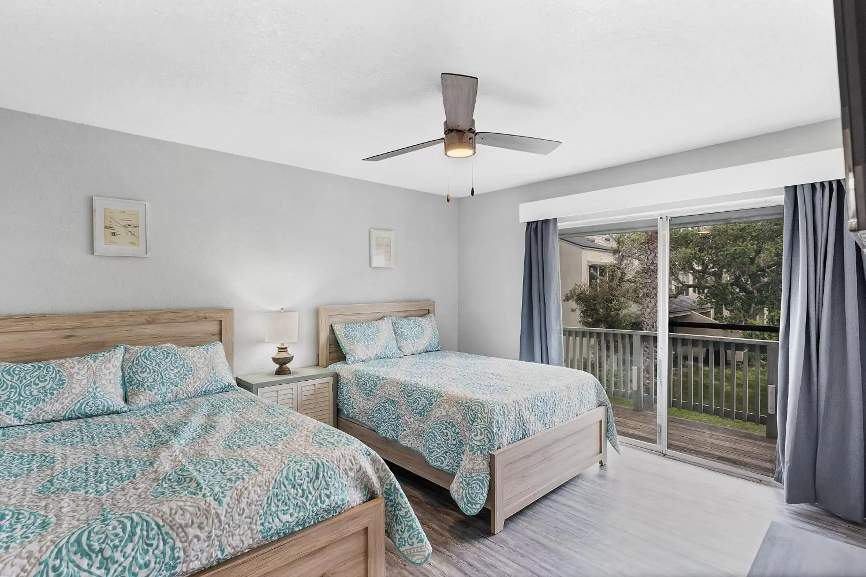 Bed in Fulton Beach Condos