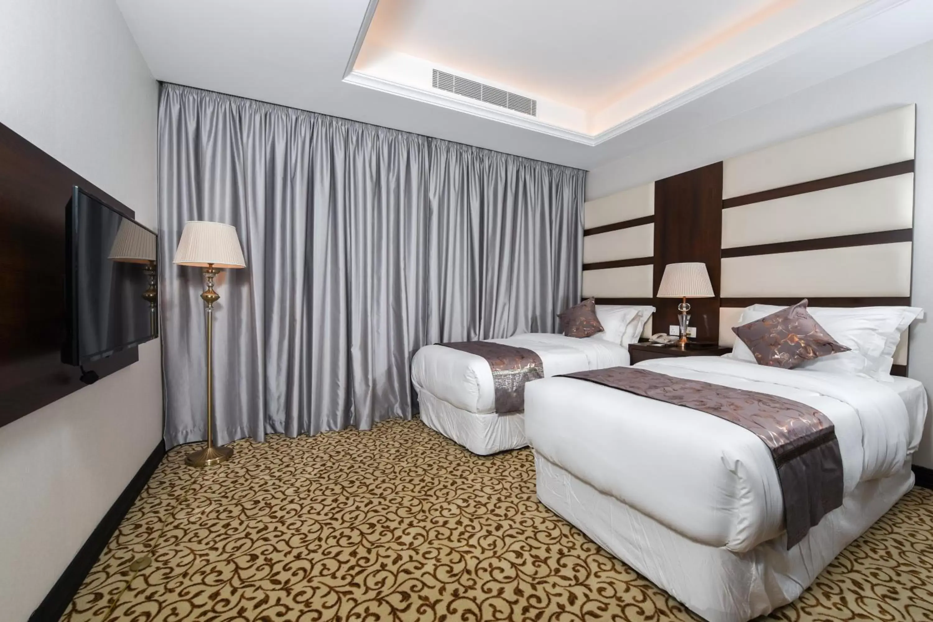 Bed in Grand Park Hotel Bed in Grand Park Hotel