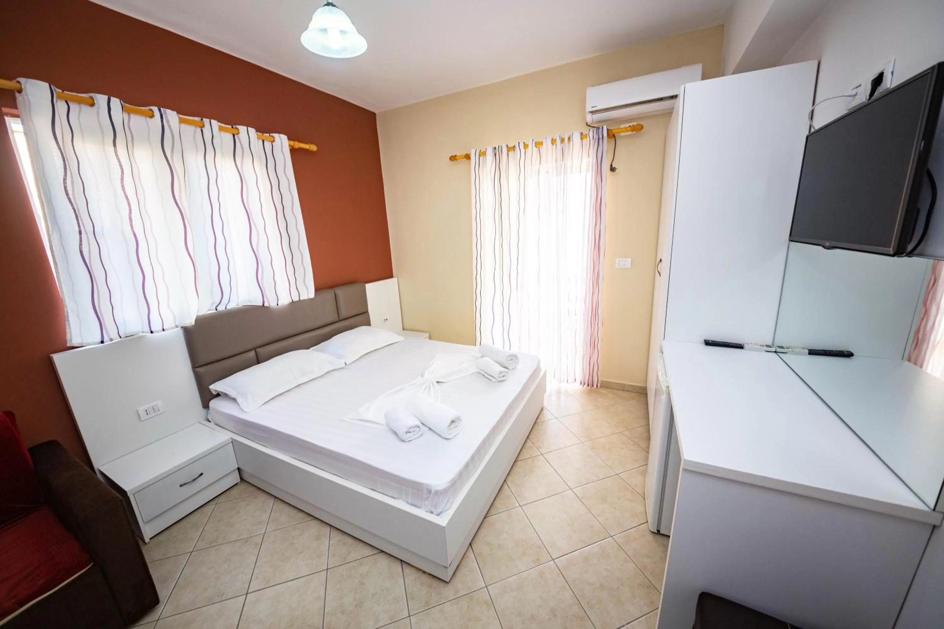 Photo of the whole room in Ideal ApartHotel Saranda