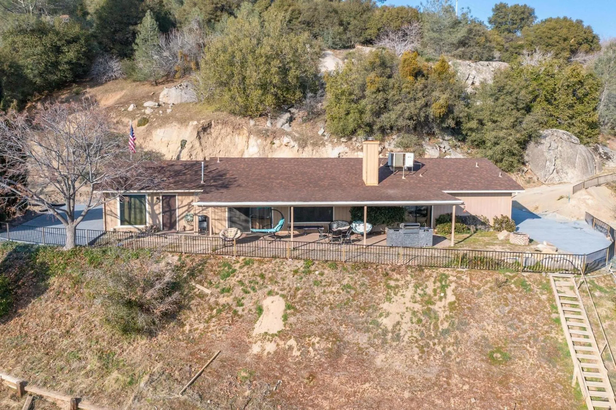 Mountain Trail Lodge and Vacation Rentals