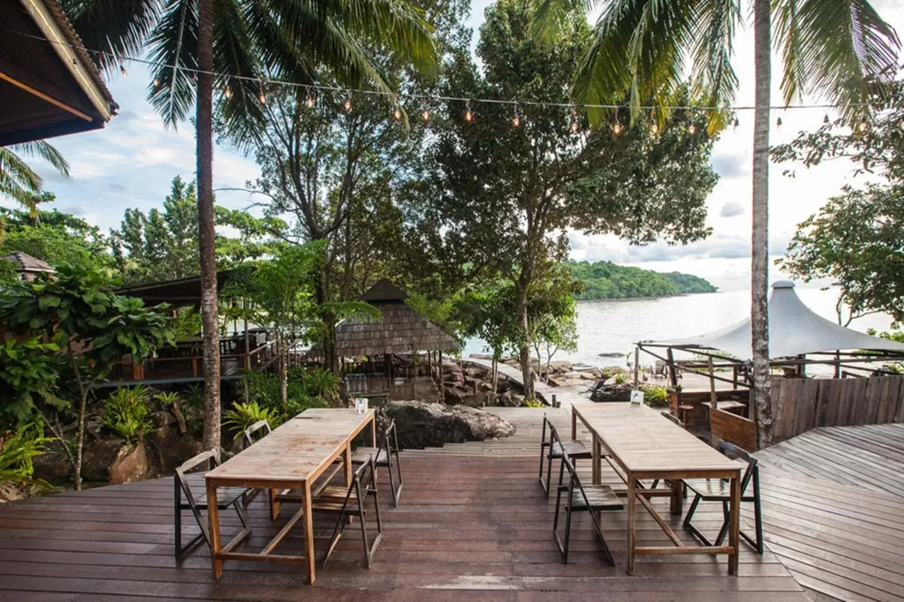 Restaurant/Places to Eat in A-Na-Lay Resort Koh Kood