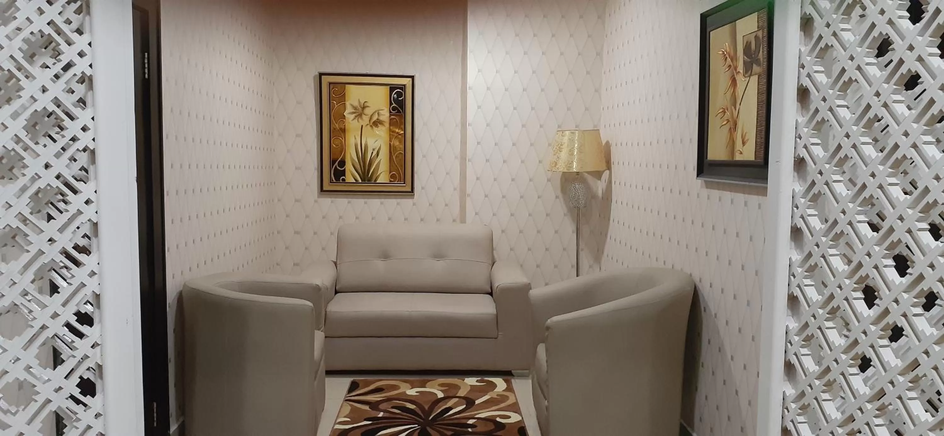 Seating Area in Galpin Suites