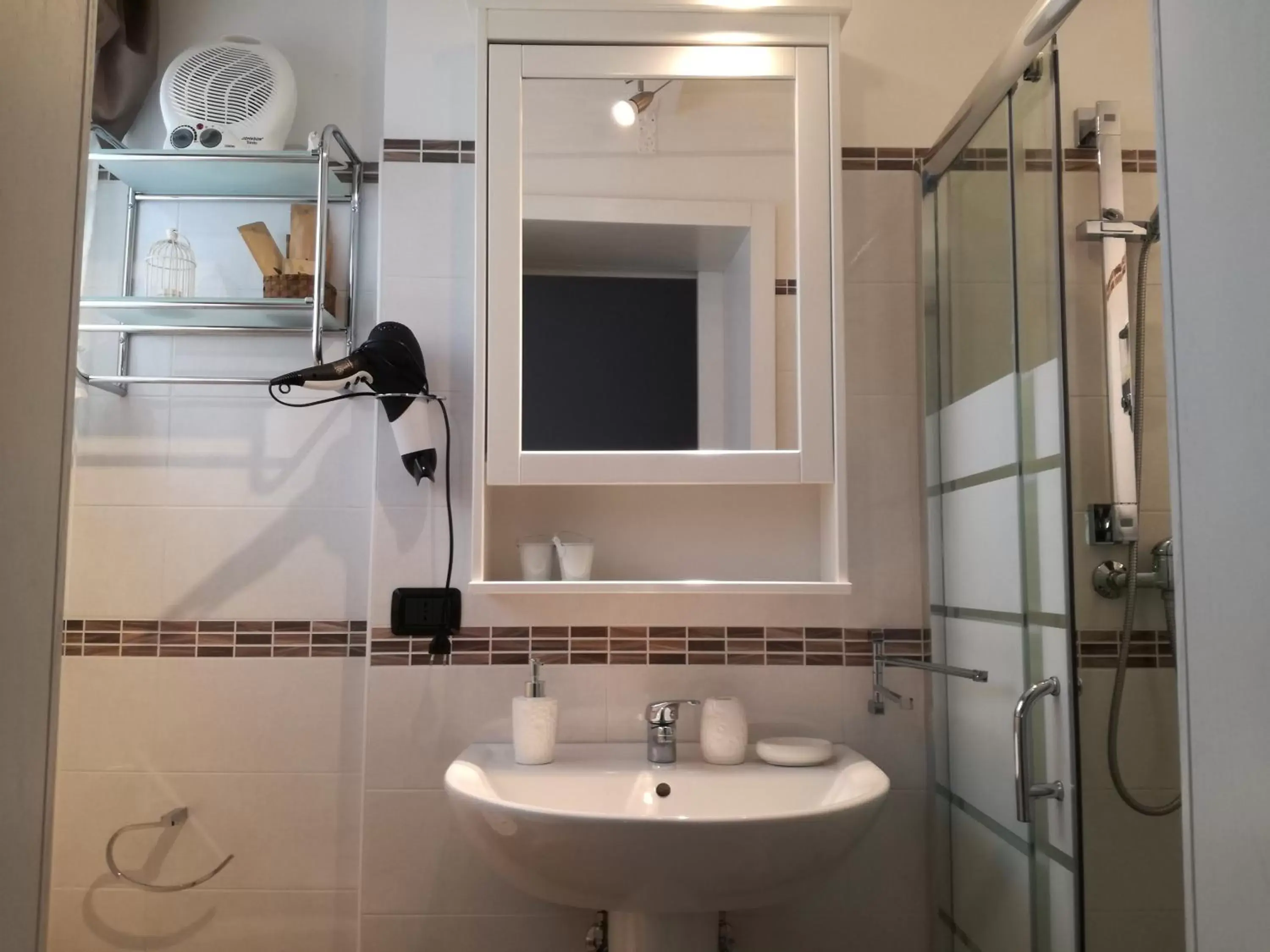 Shower, Bathroom in Casa del Corso