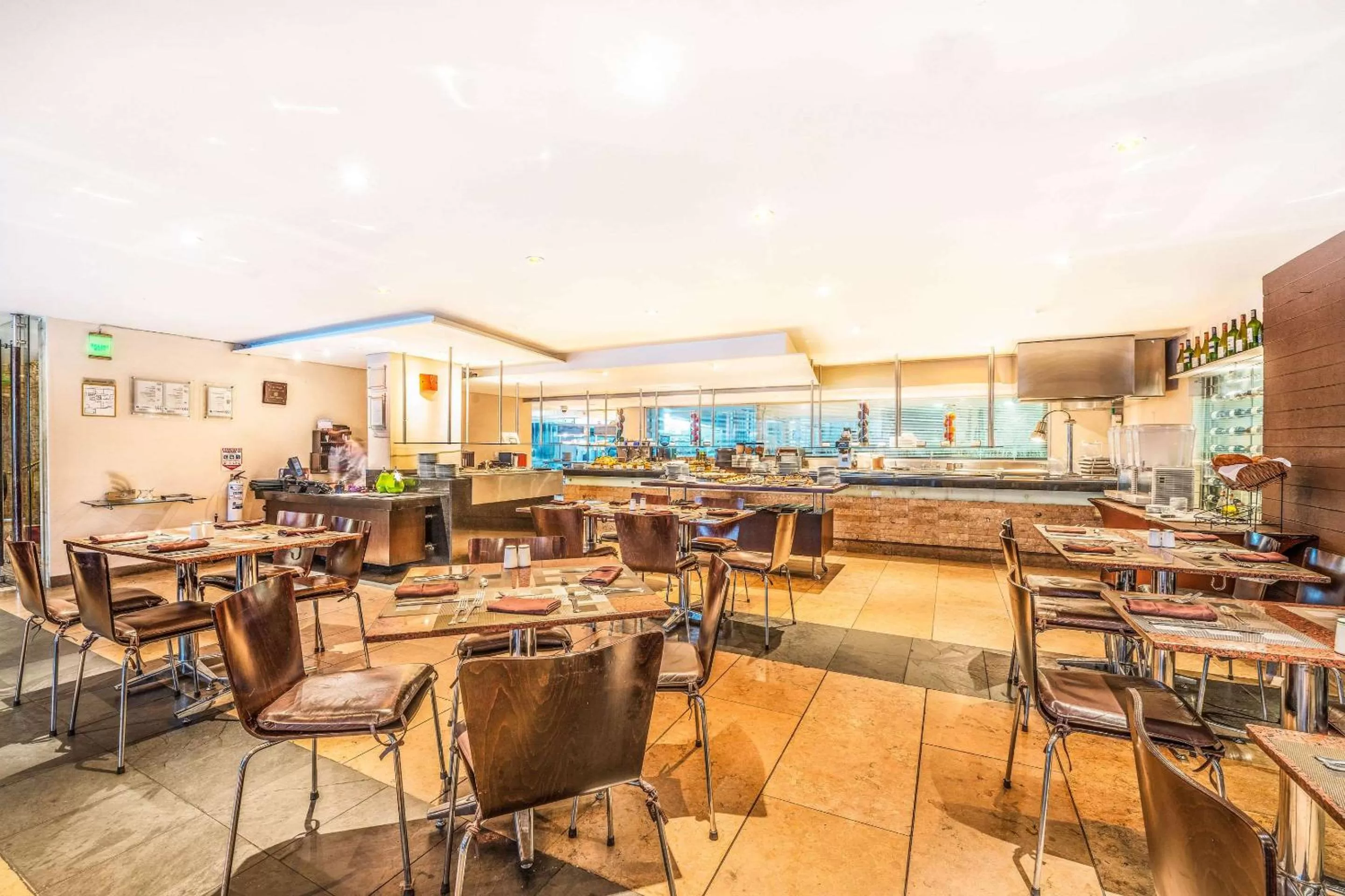 Restaurant/places to eat in Bogota Plaza Hotel