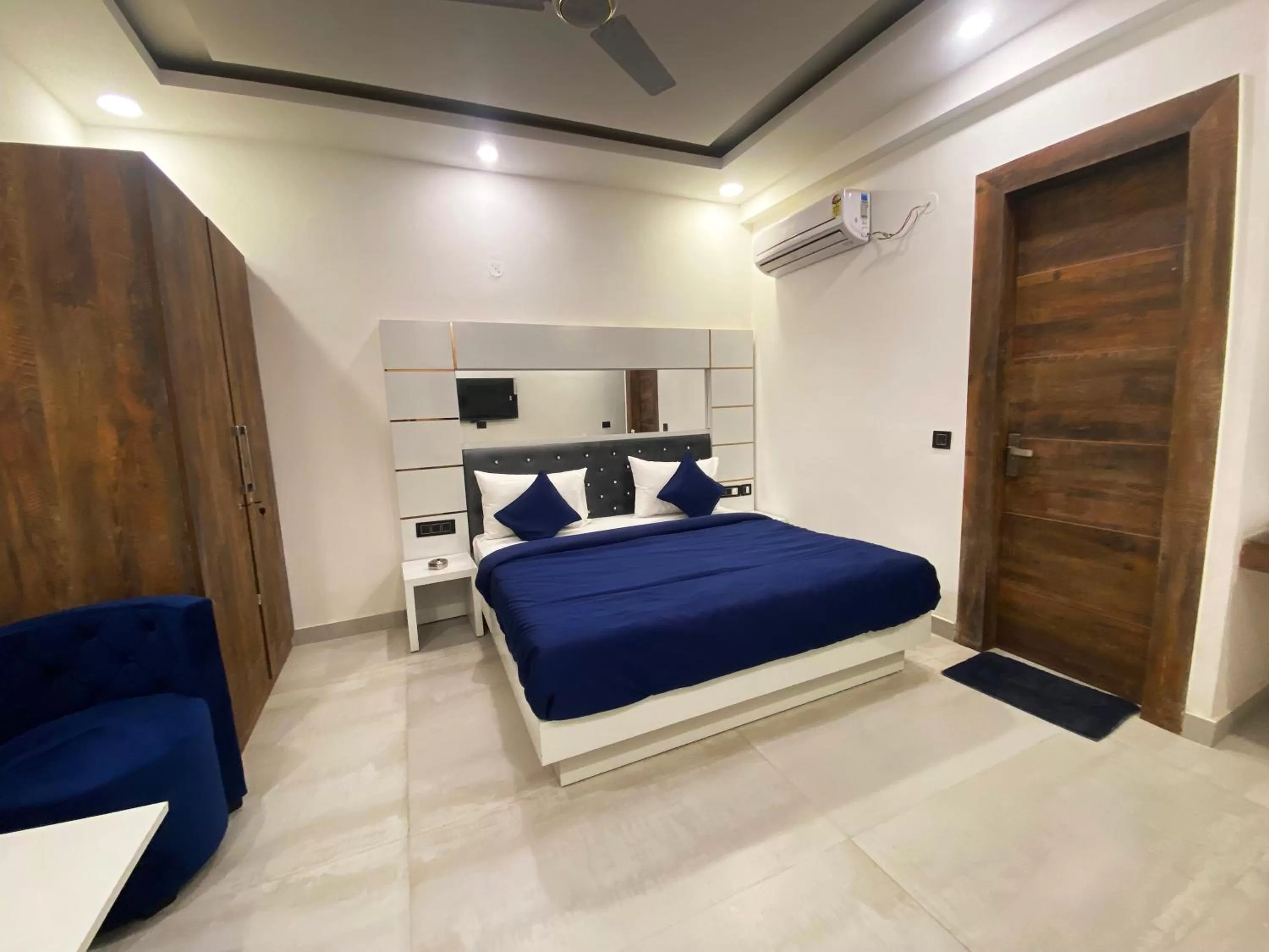 Bedroom, Bed in The Metro Stay By F9 Hotels-Near Sector 18 Metro Station Noida