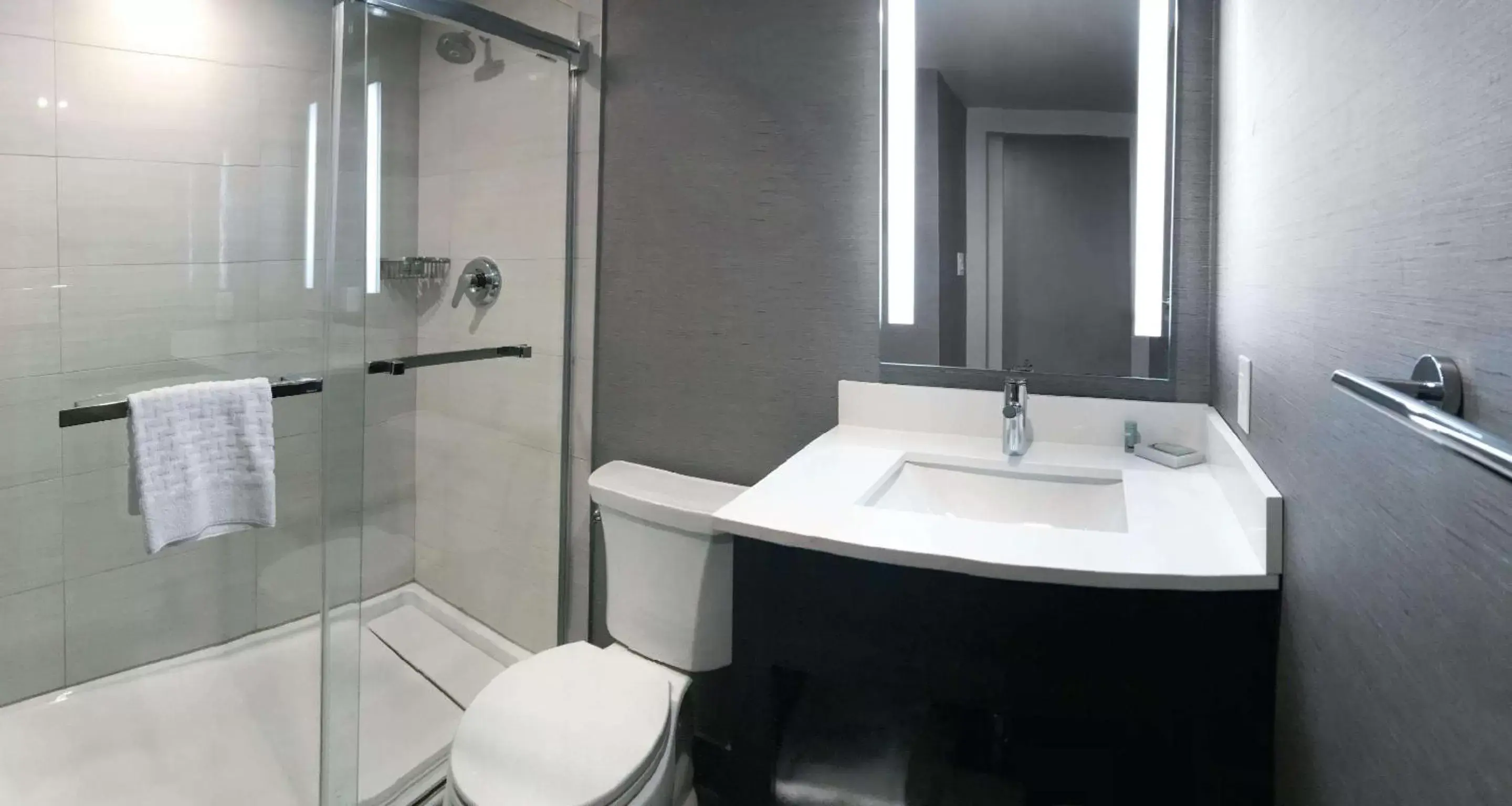 Shower, Bathroom in Best Western Parkway Hotel Toronto North