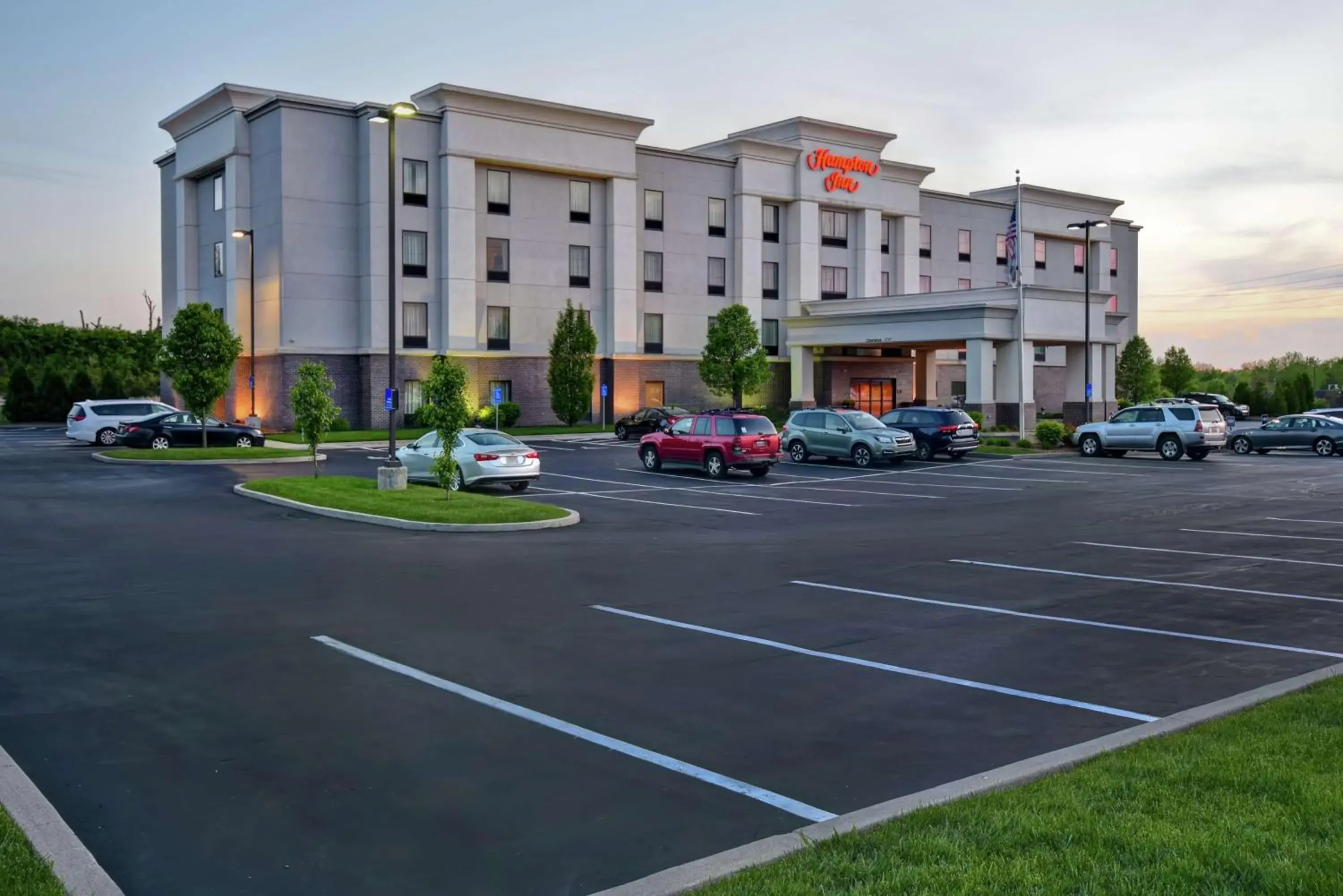 Property Building in Hampton Inn By Hilton Middletown