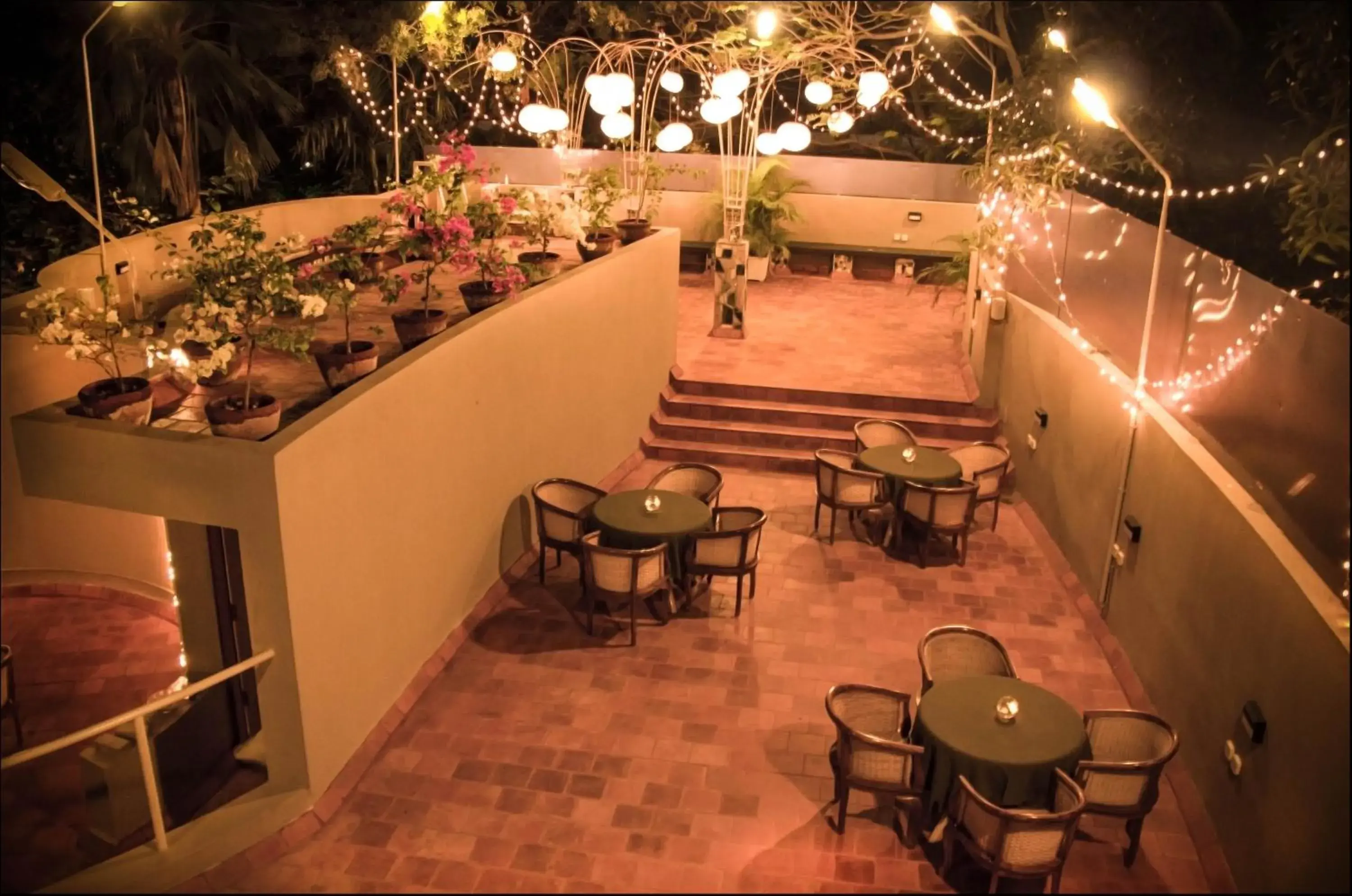 BBQ facilities, Restaurant/Places to Eat in Hanu Reddy Residences Poes Garden