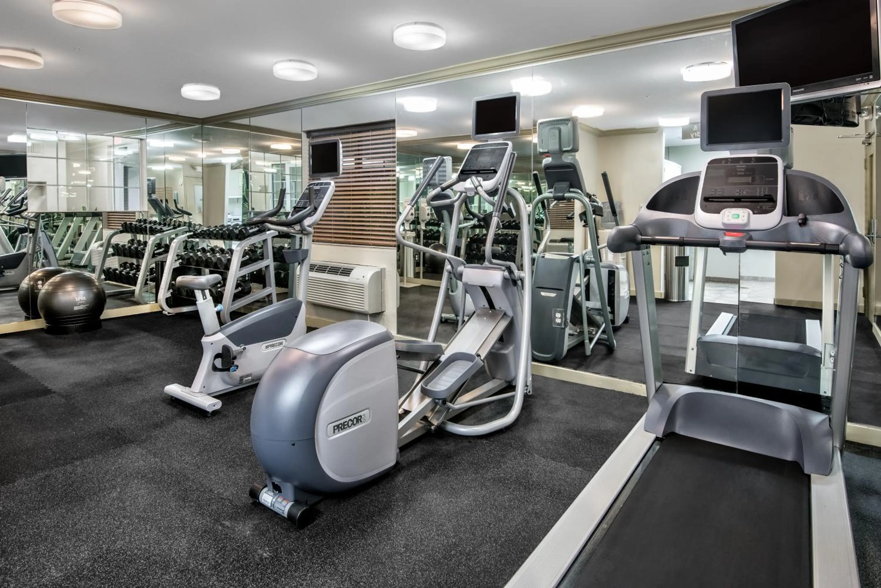 Fitness centre/facilities in Candlewood Suites Galveston by IHG