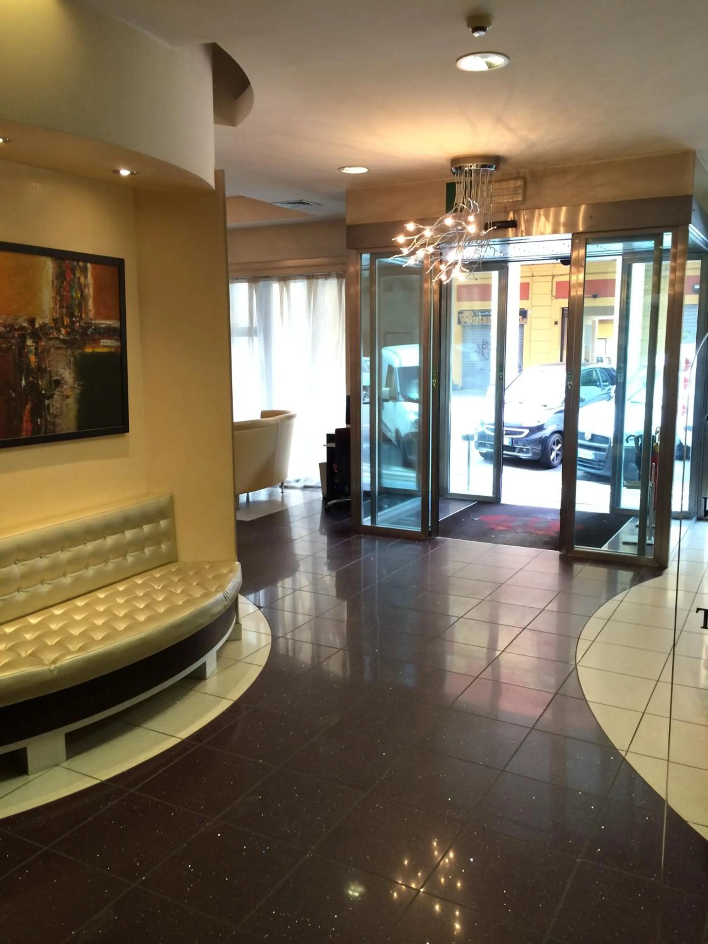 Lobby or reception in Millennhotel