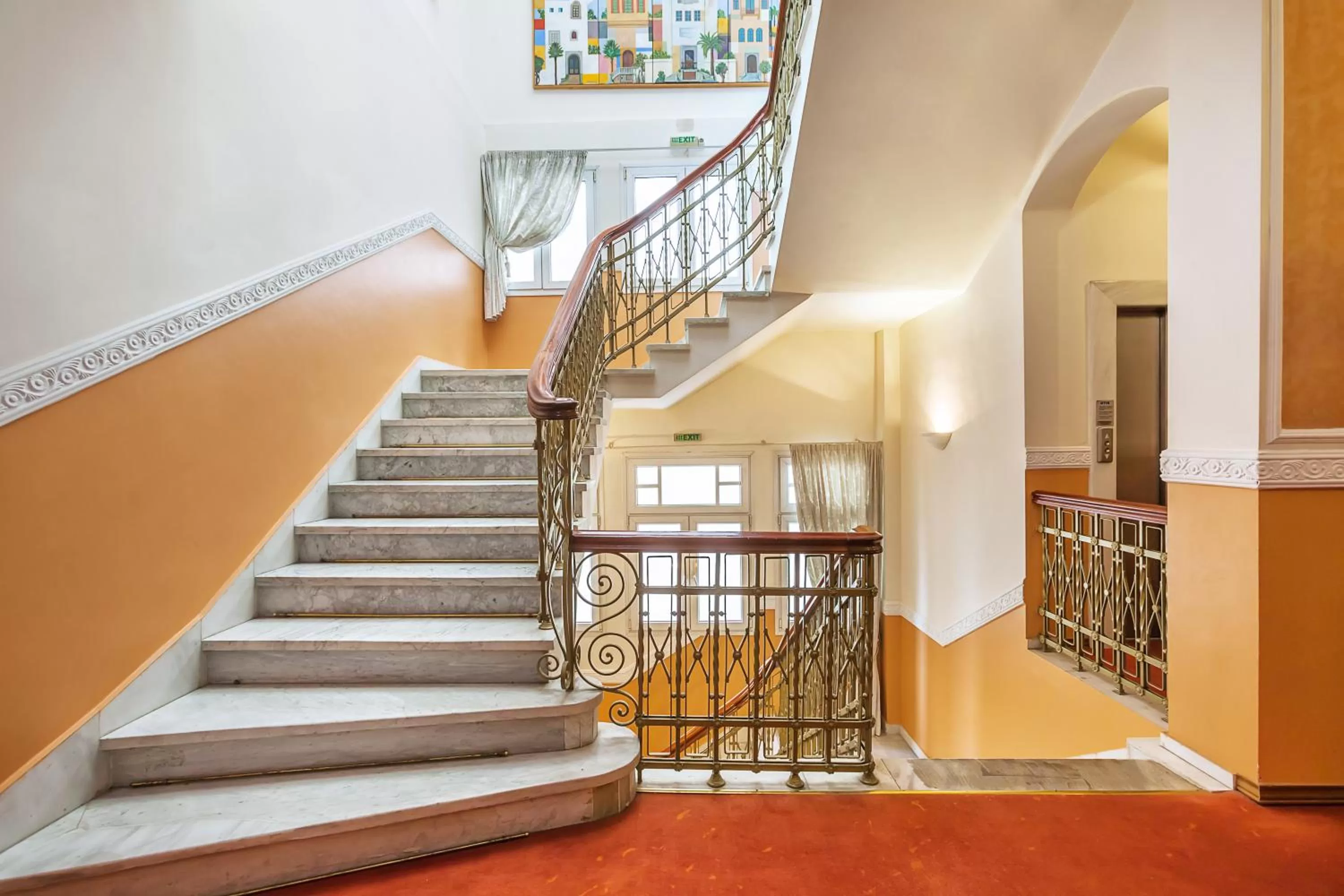 Area and facilities in Minerva Premier Hotel