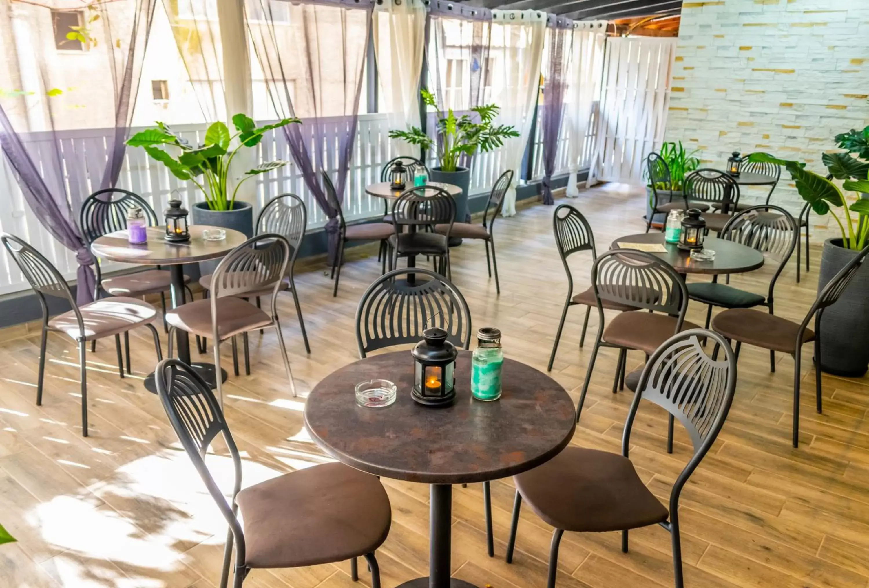 Restaurant/places to eat in Vergina Hotel Restaurant/places to eat in Vergina Hotel