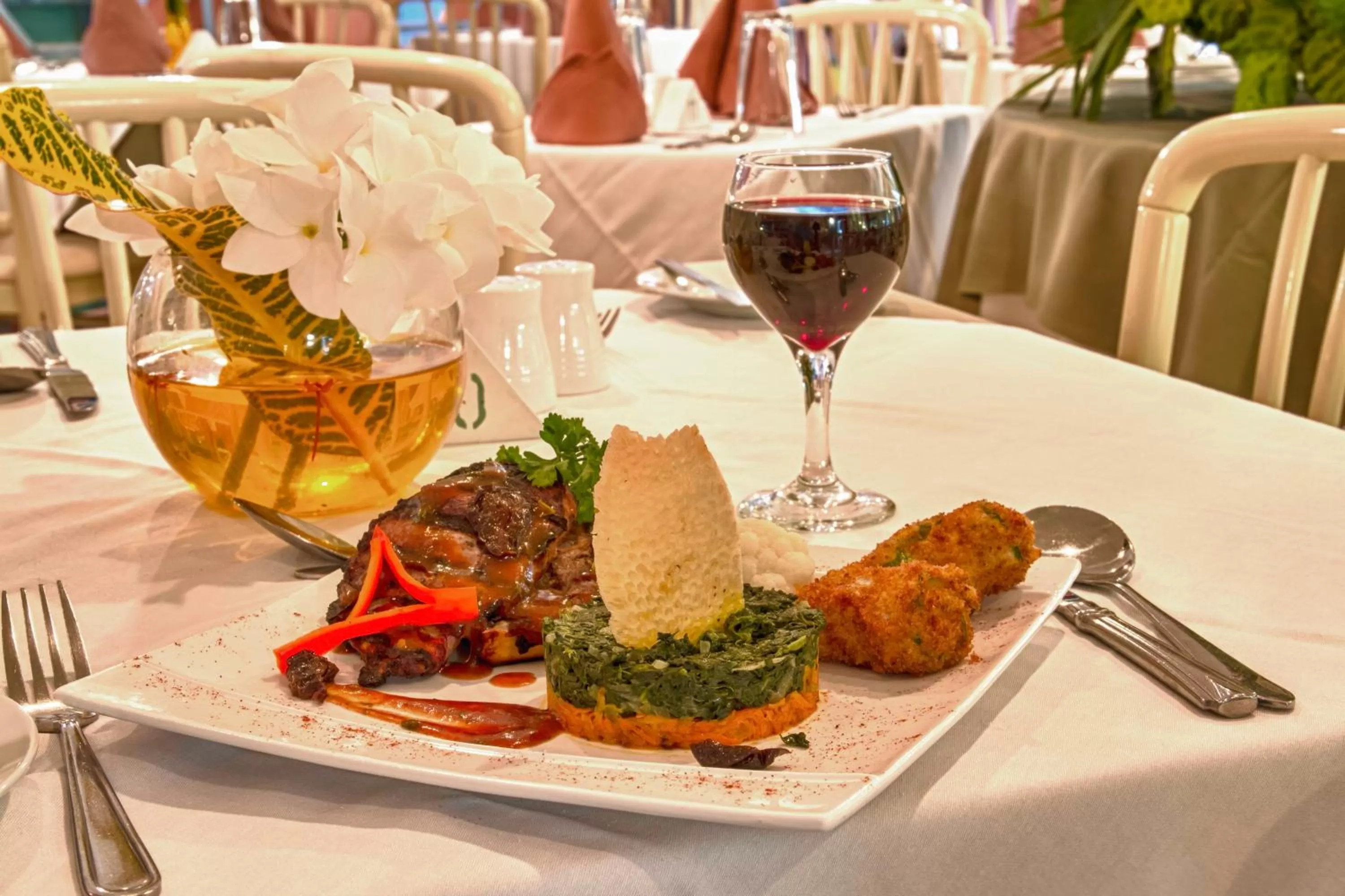 Food in Bay Gardens Hotel