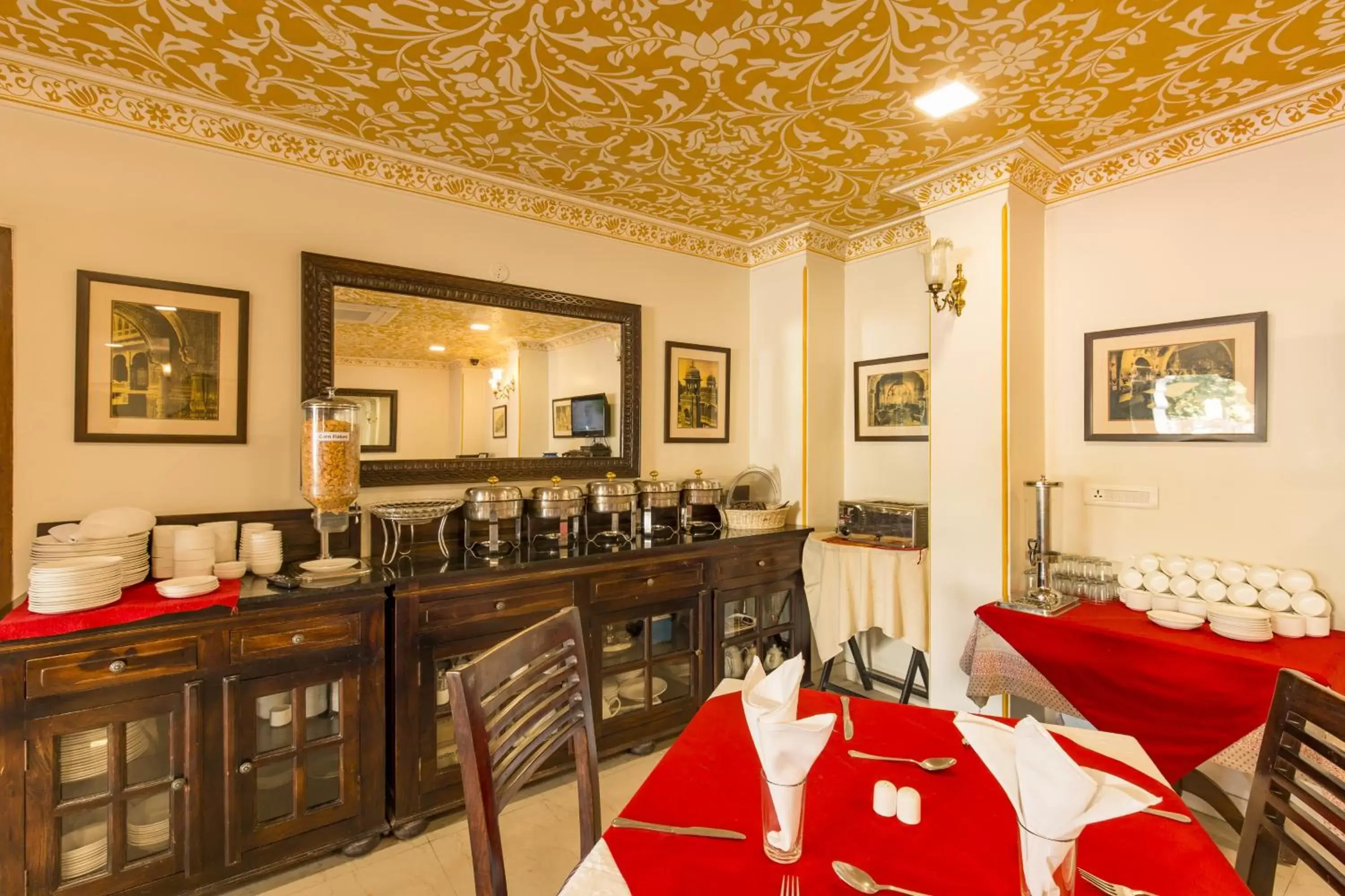 Continental breakfast, Restaurant/Places to Eat in Umaid Residency - A Regal Heritage Home