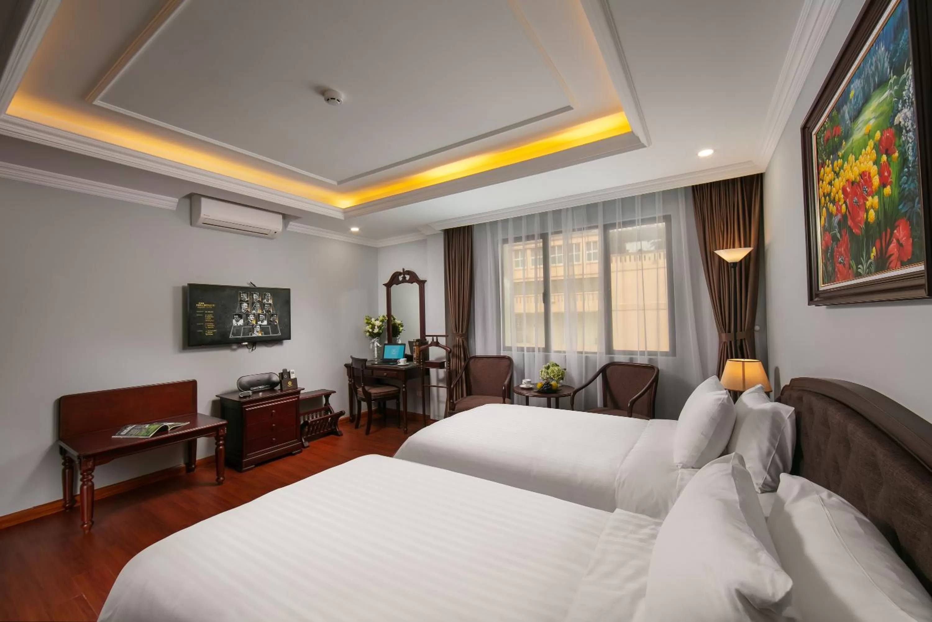 Photo of the whole room, Bed in Halais Hotel