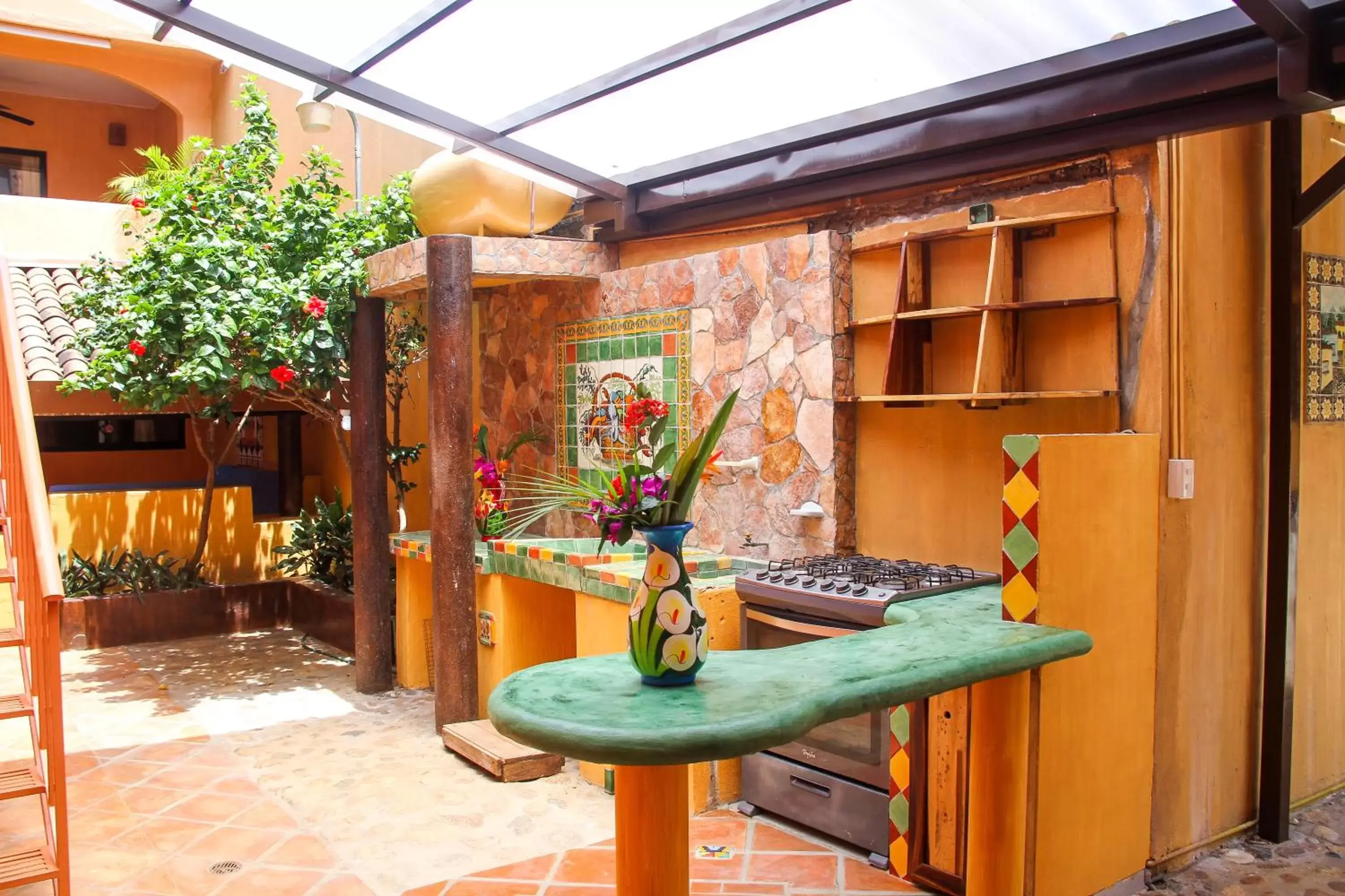 Kitchen or kitchenette in Hotel Casamar Suites